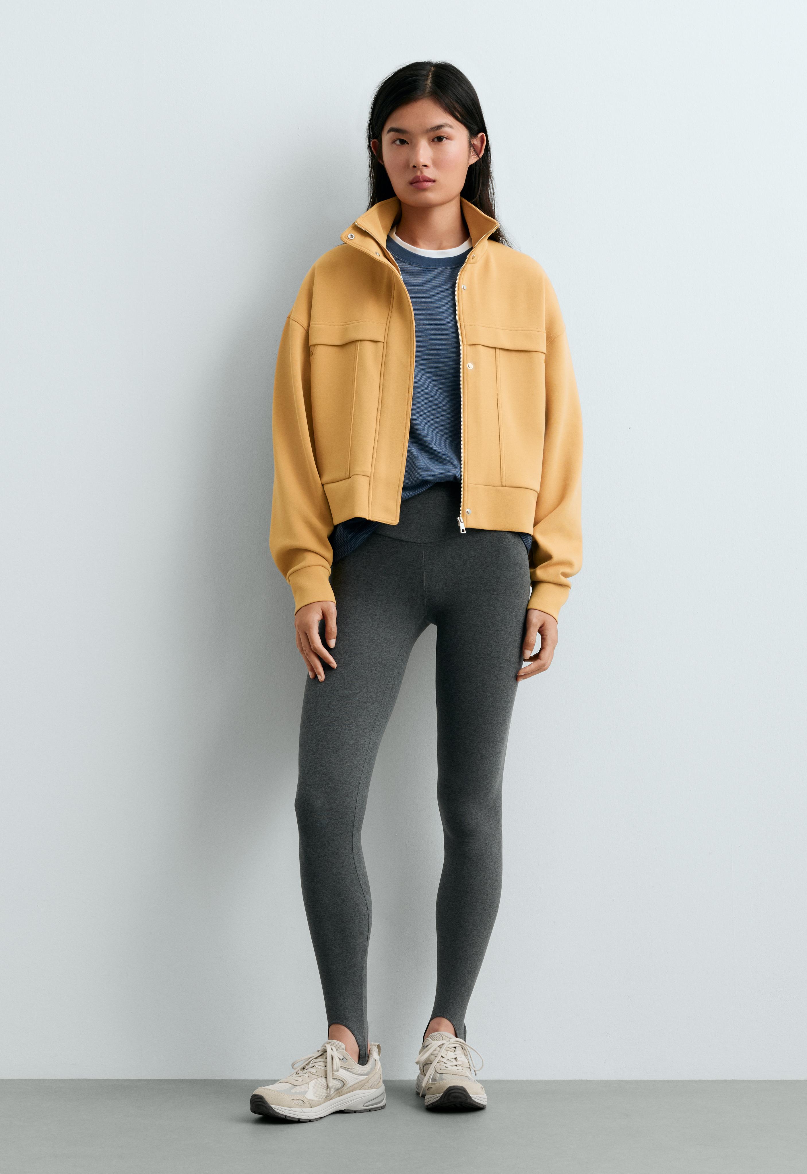 Chaqueta bomber bolsillos con algodón piqué Chaqueta bomber bolsillos con algodón piqué