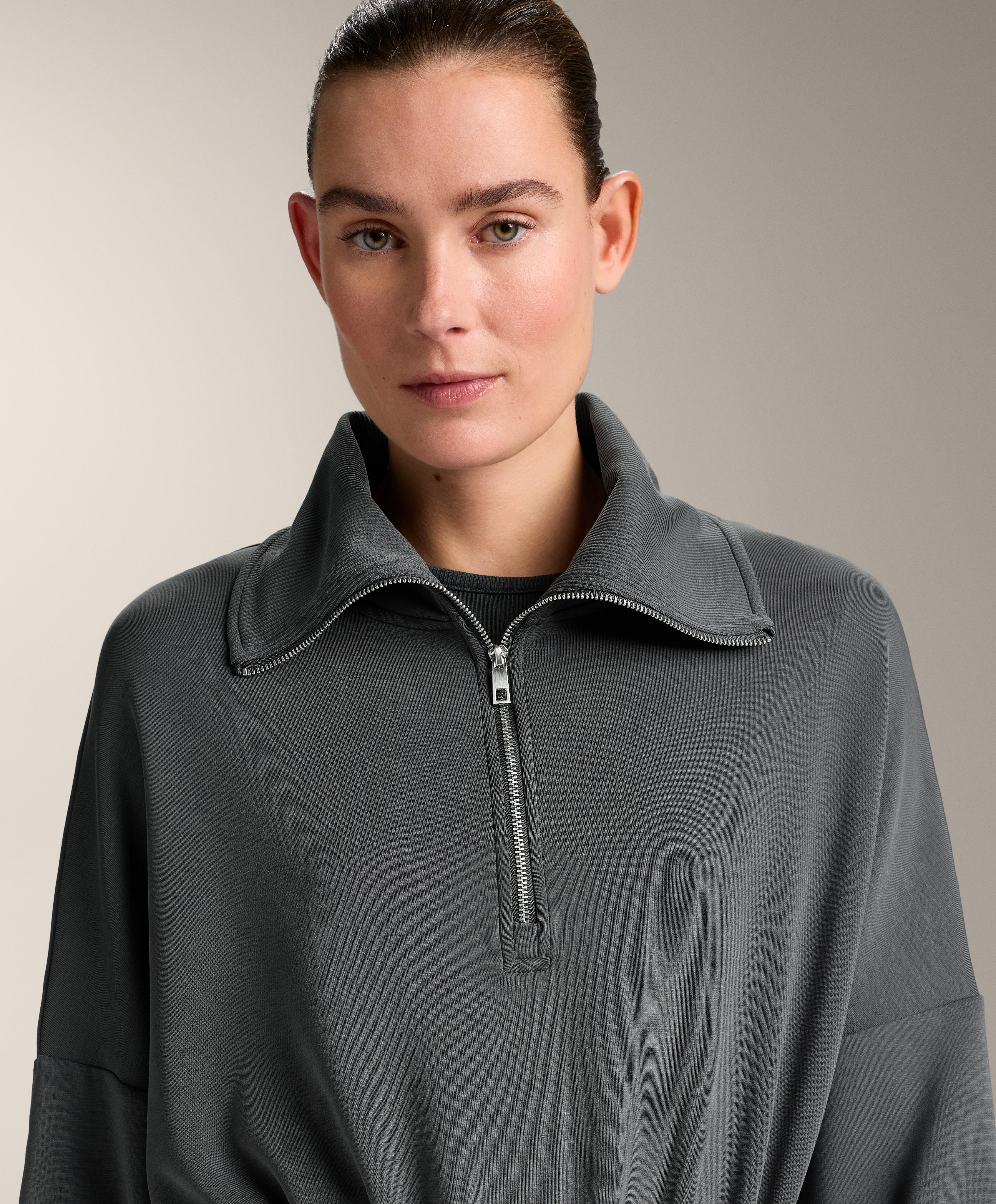 Švelnaus paviršiaus džemperis iš modalo audinio su užtrauktuku iki pusės Švelnaus paviršiaus džemperis iš modalo audinio su užtrauktuku iki pusės