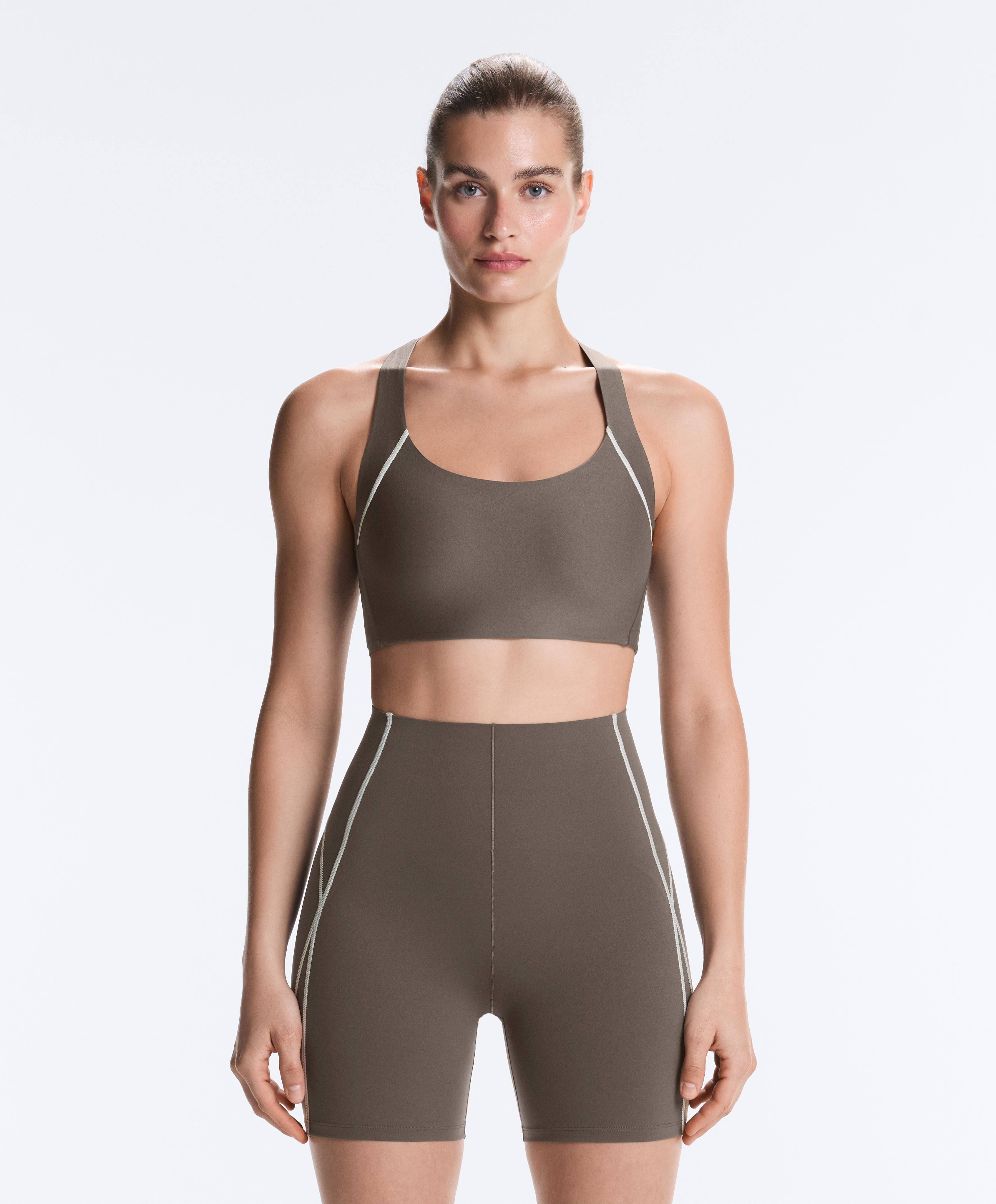 Perfect-adapt medium-support reflective sports bra — CHARCOAL GREY