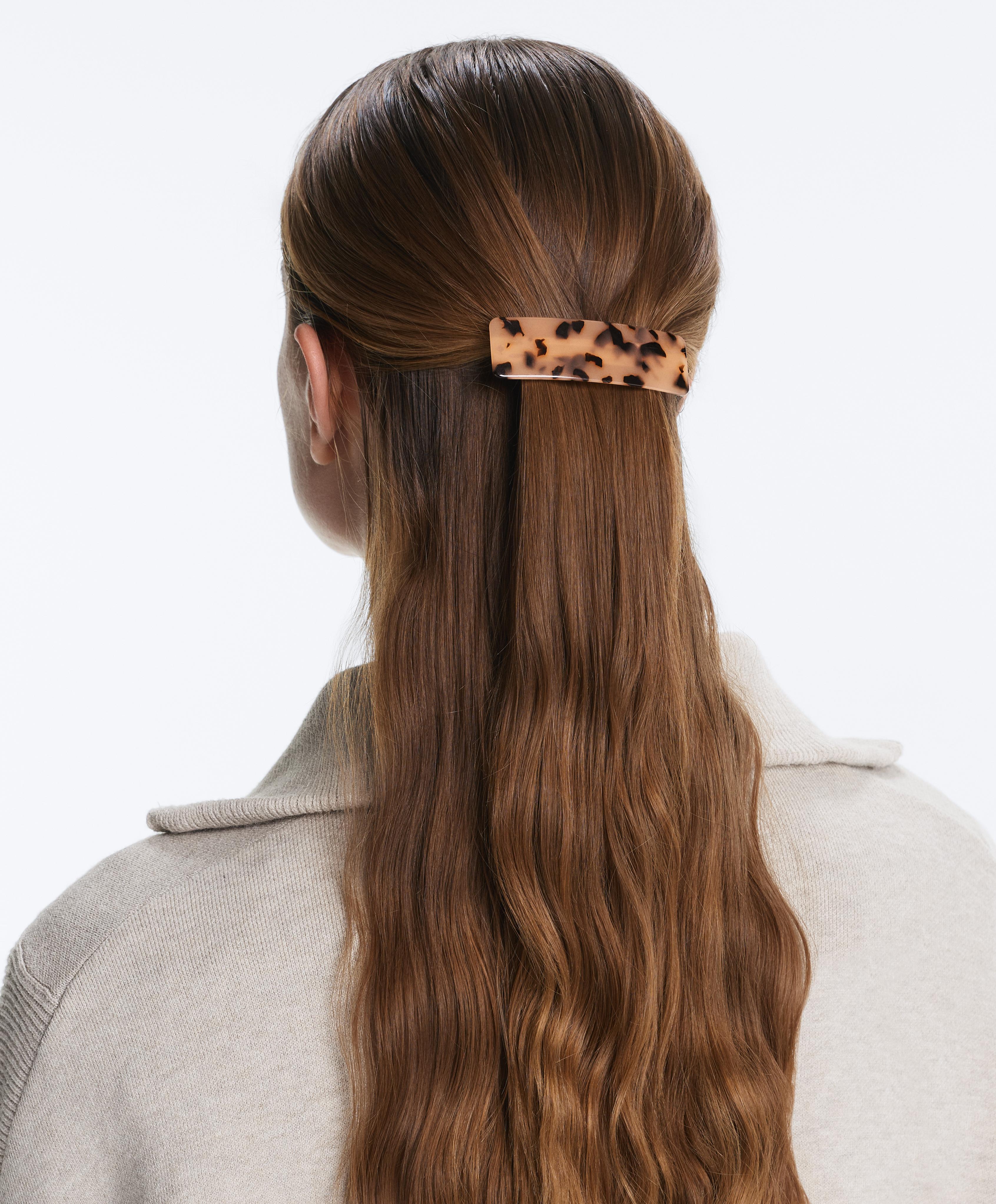 Faux-tortoiseshell barrette