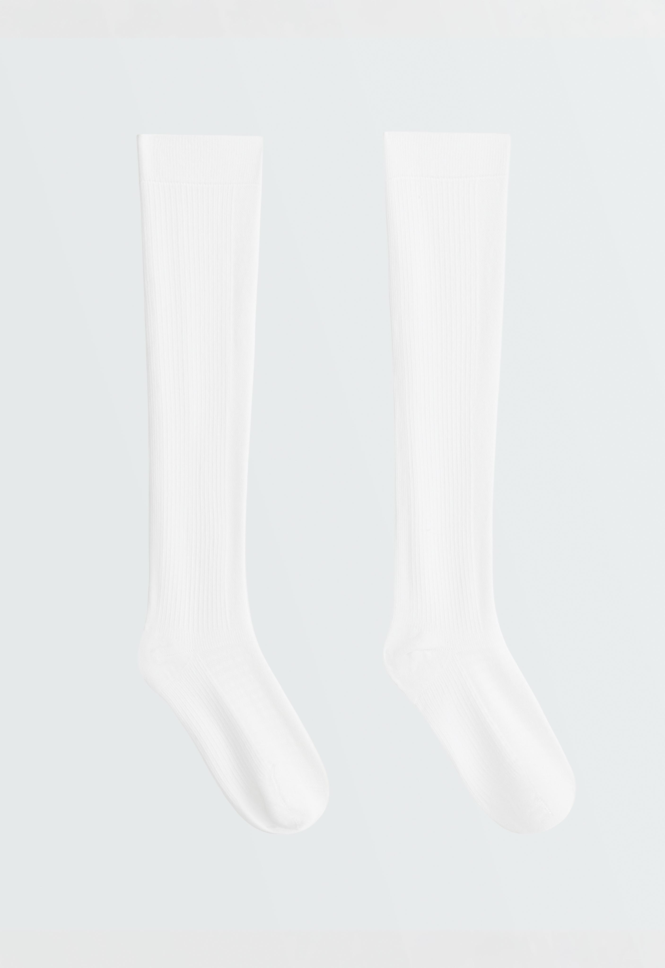 Knee-high polyamide blend socks