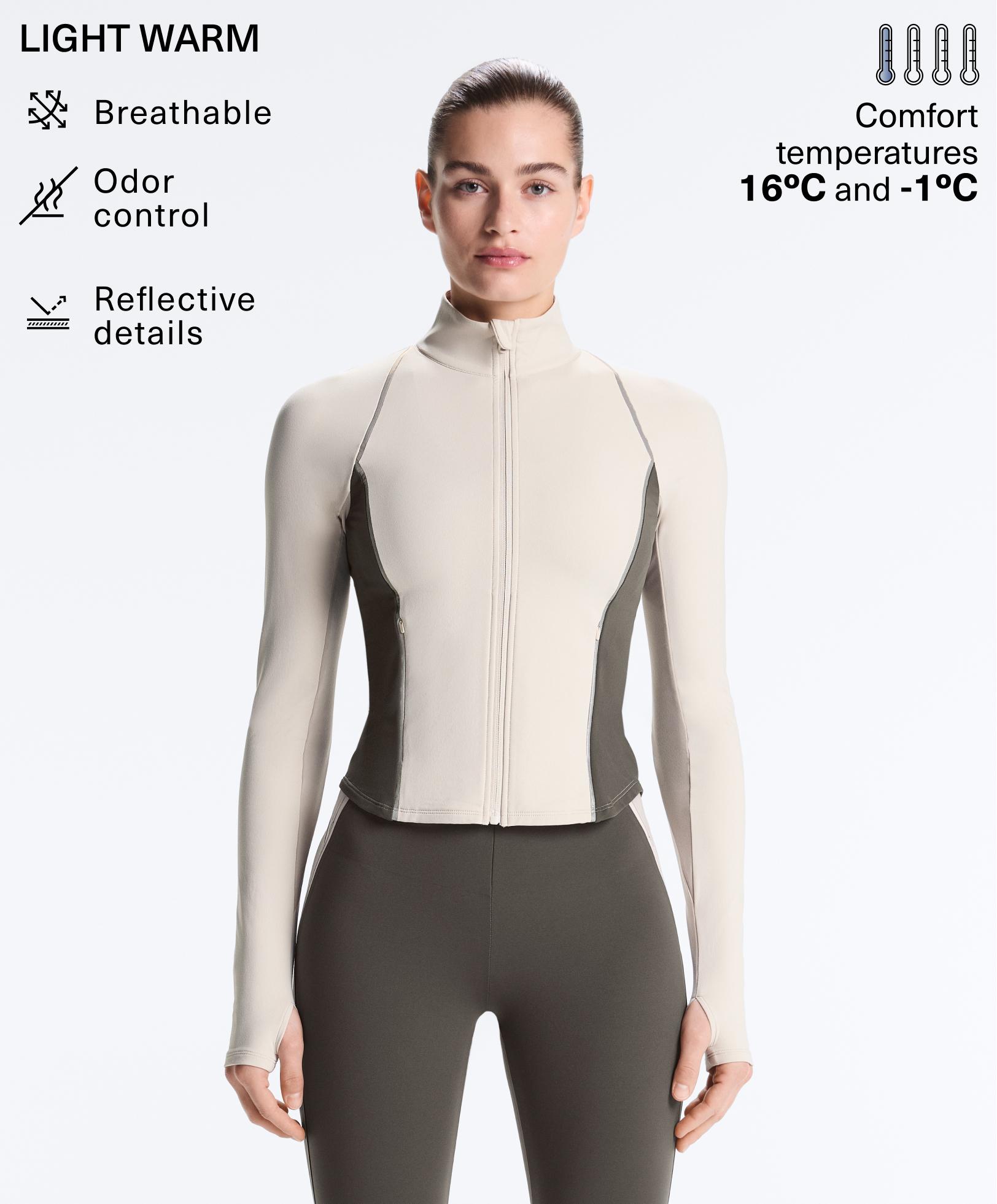 Light warm reflective technical jacket