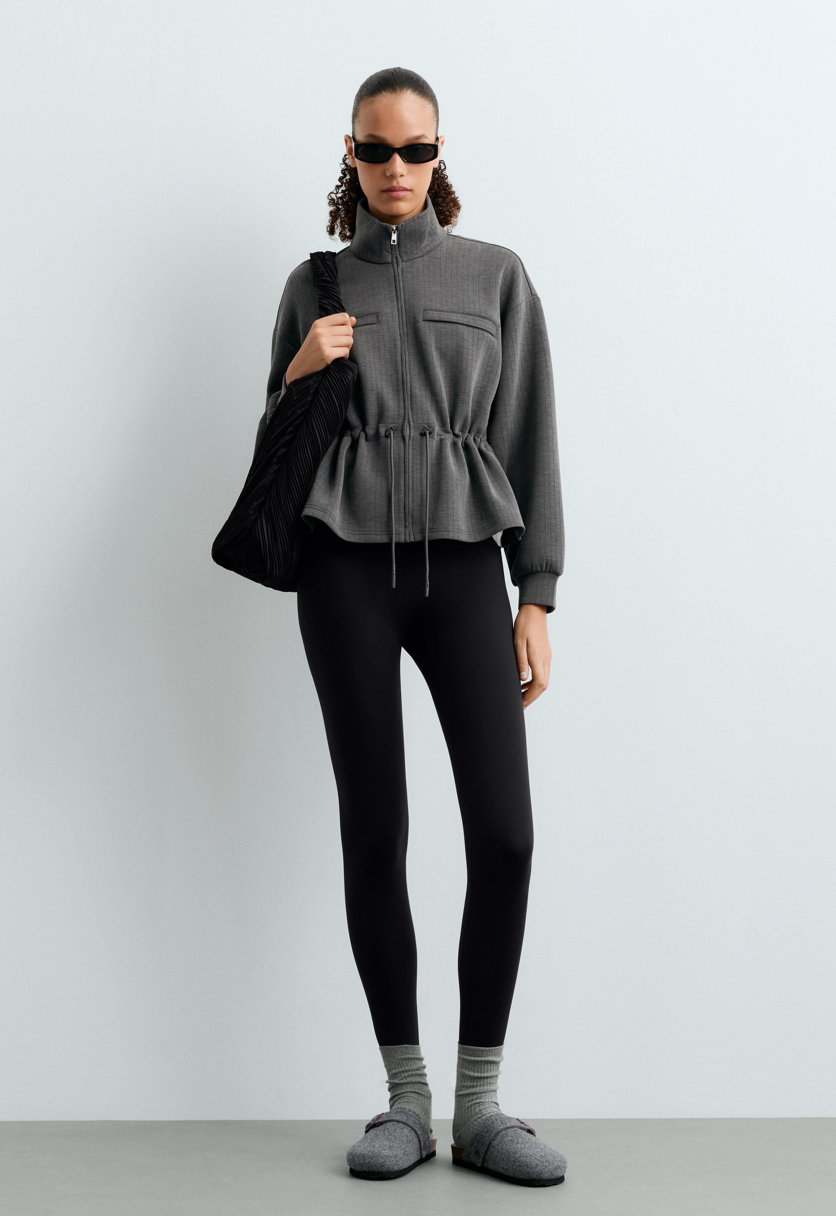 Short jacket with adjustable waist and modal