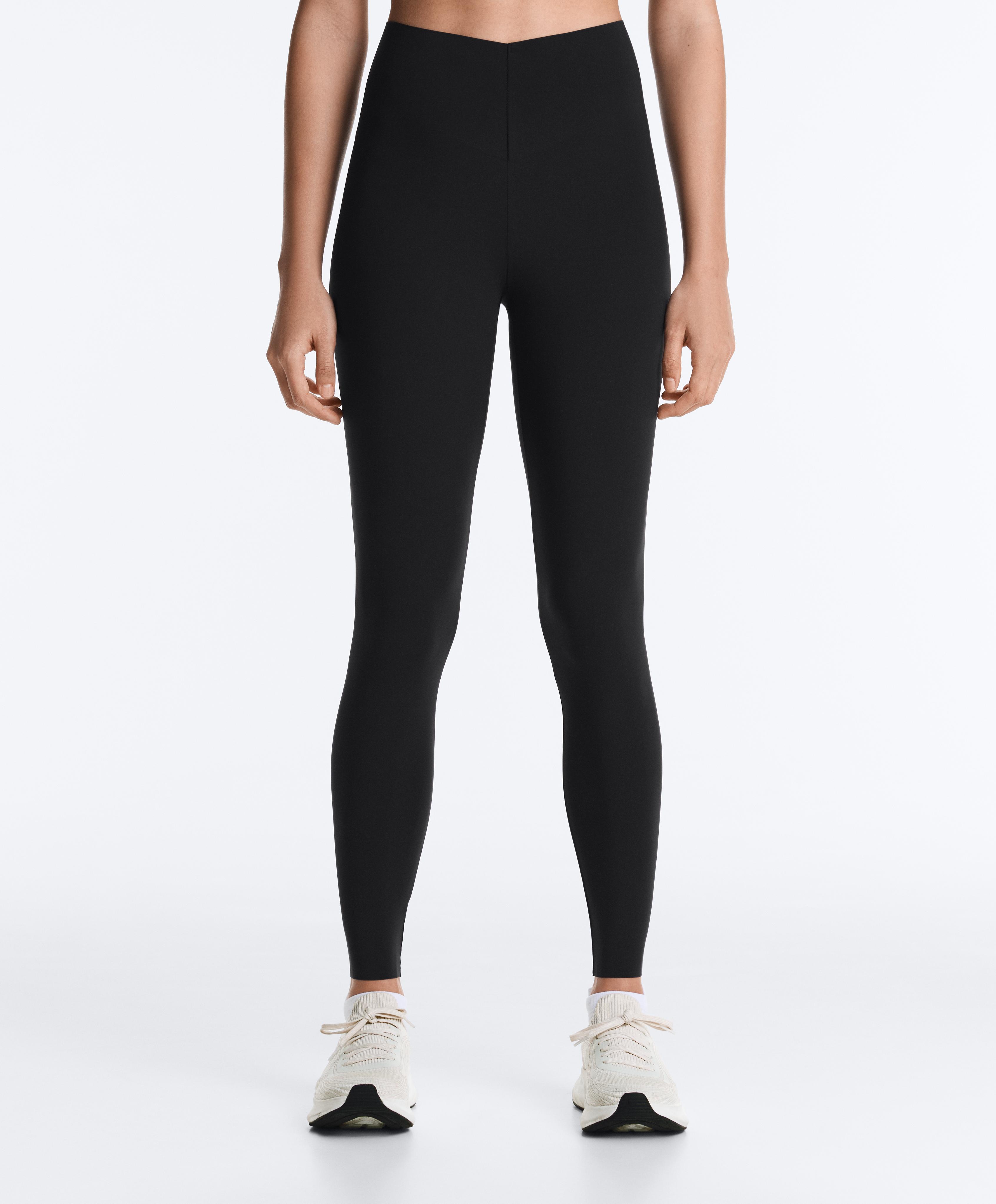 V-cut Light Touch 65cm high-rise ankle-length leggings — BLACK