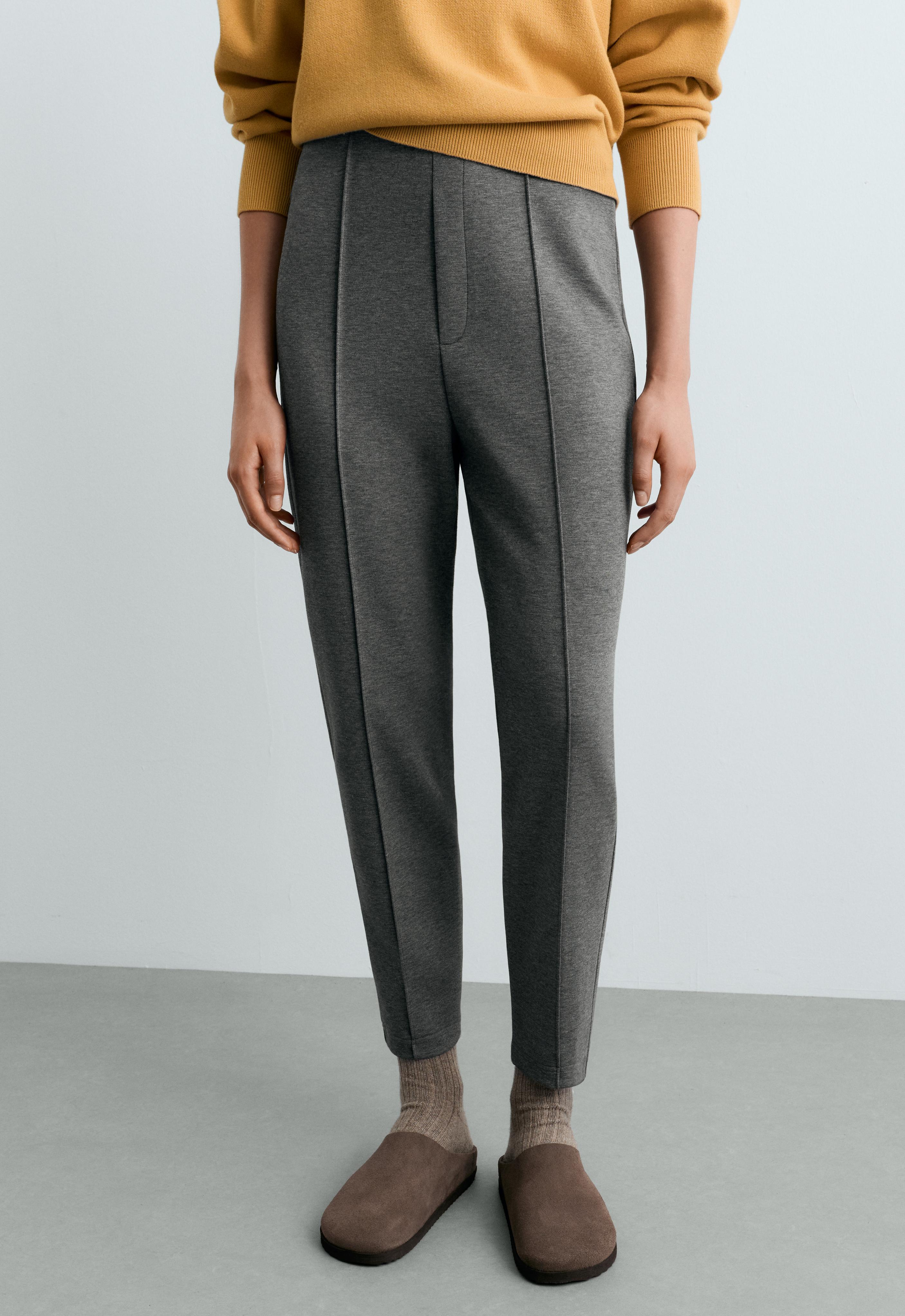 Gerade geschnittene Hose aus Piqué-Baumwolle Gerade geschnittene Hose aus Piqué-Baumwolle
