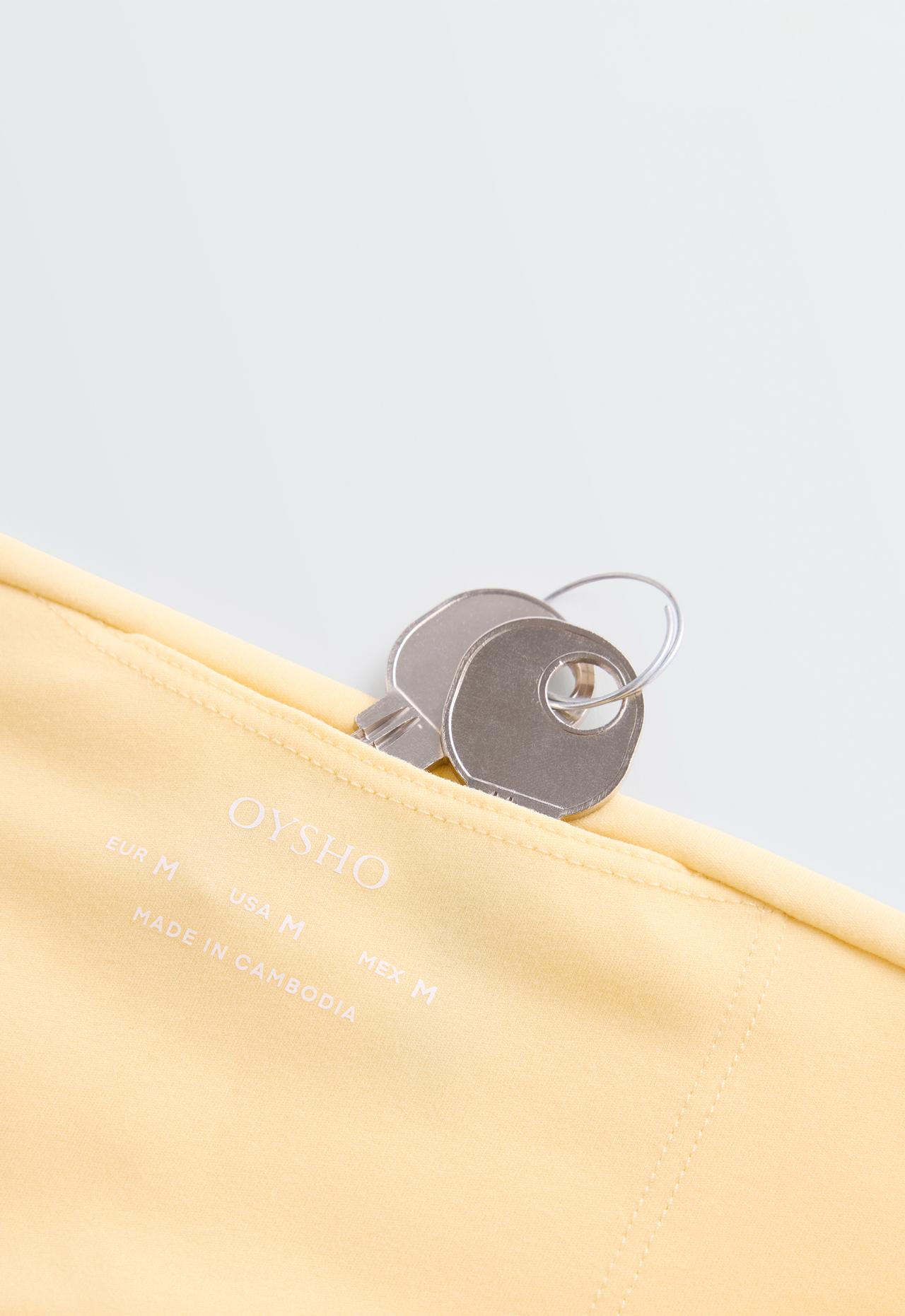 Hot pants high rise Comfortlux 10 cm — PALE YELLOW