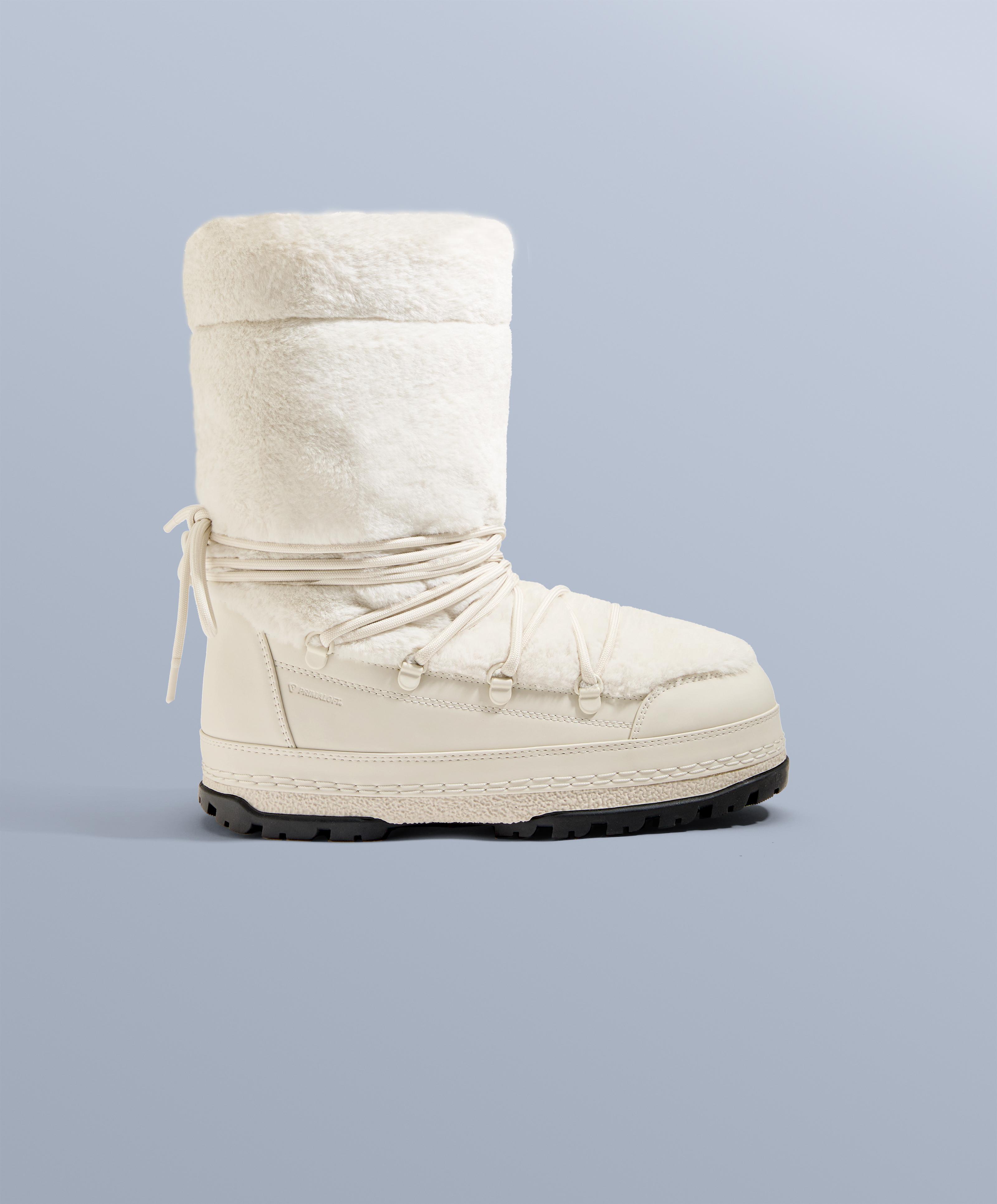 Bottes techniques à lacets en fausse fourrure