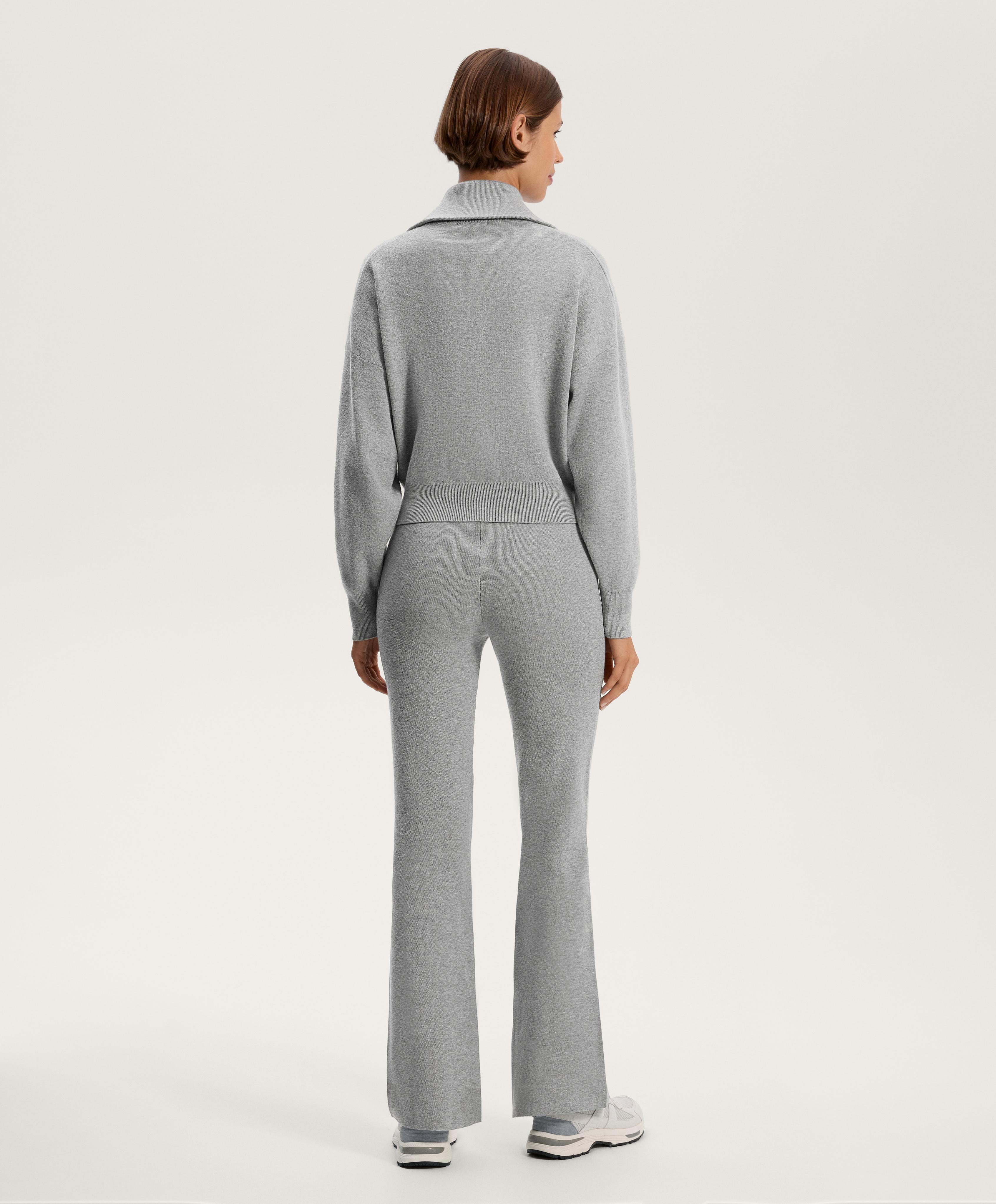 Total look punto flare gris - Rebajas