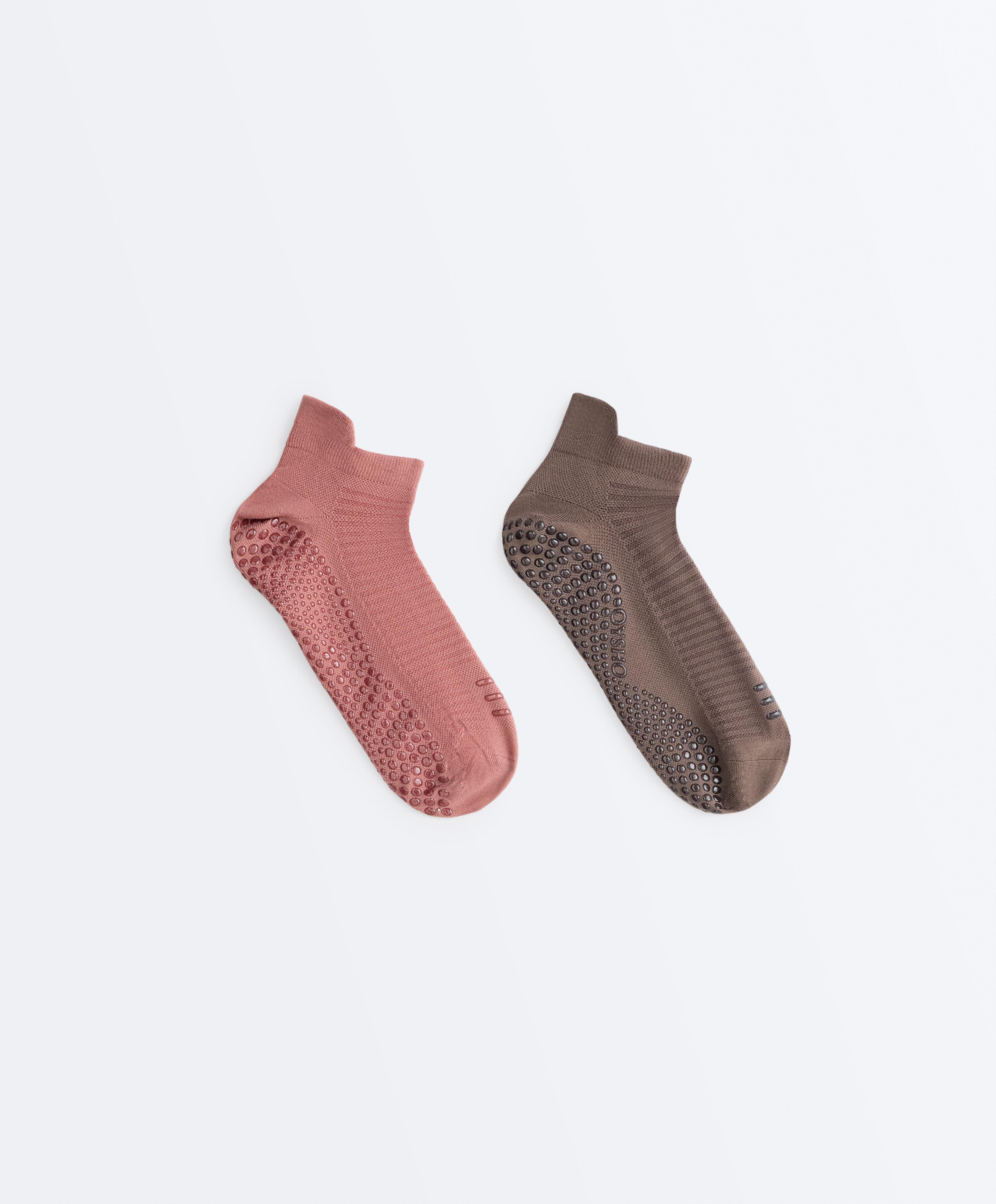 2 pairs of polyamide blend yoga and Pilates sneaker socks