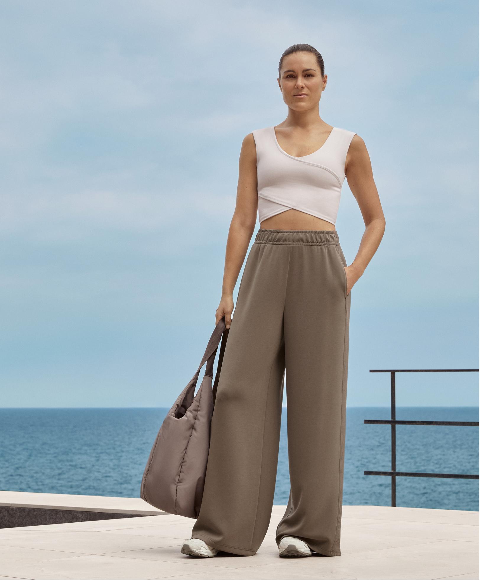 Pantalon droit rib latéral contenant du modal au toucher doux