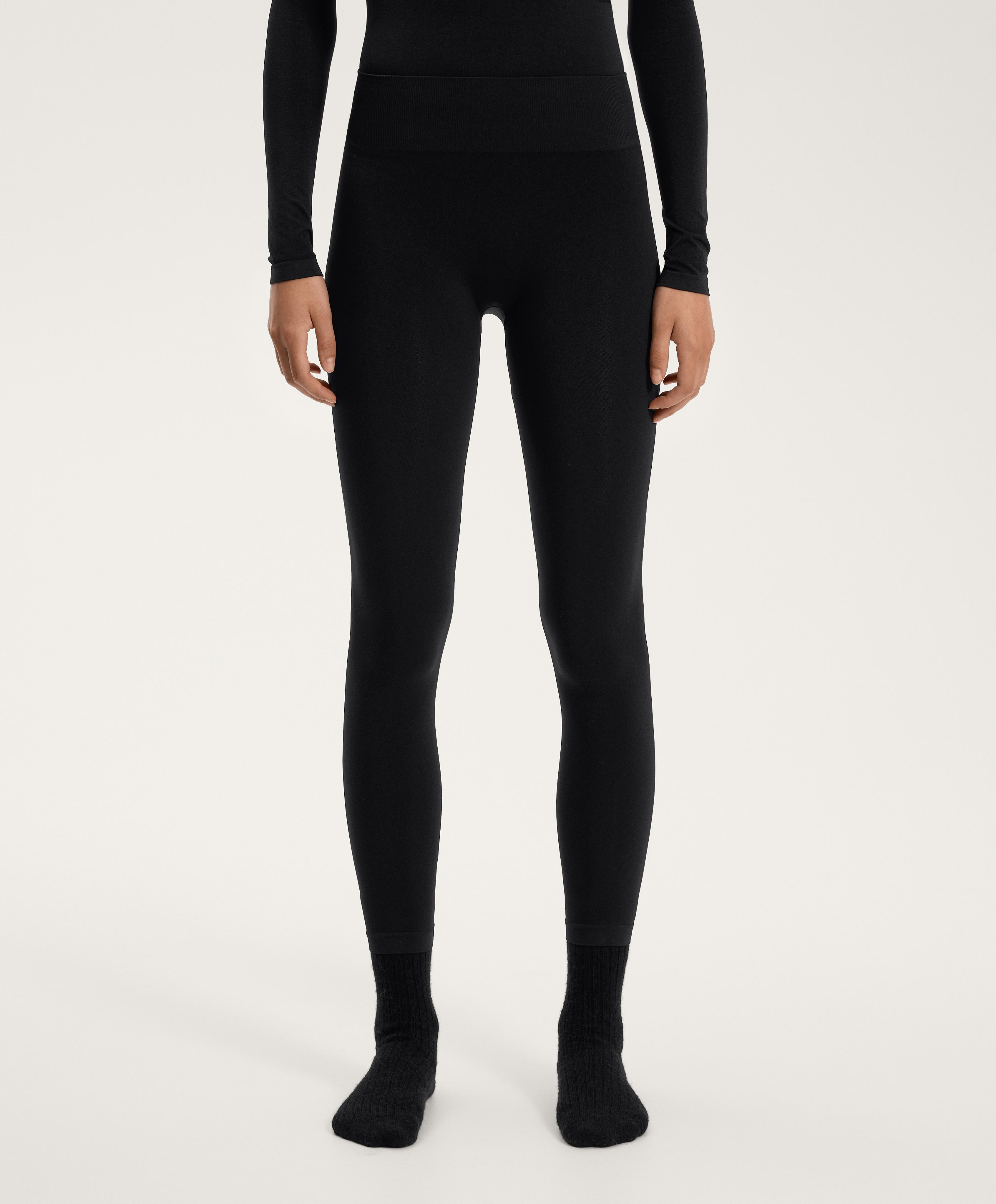 Ankle-length seamless base layer leggings