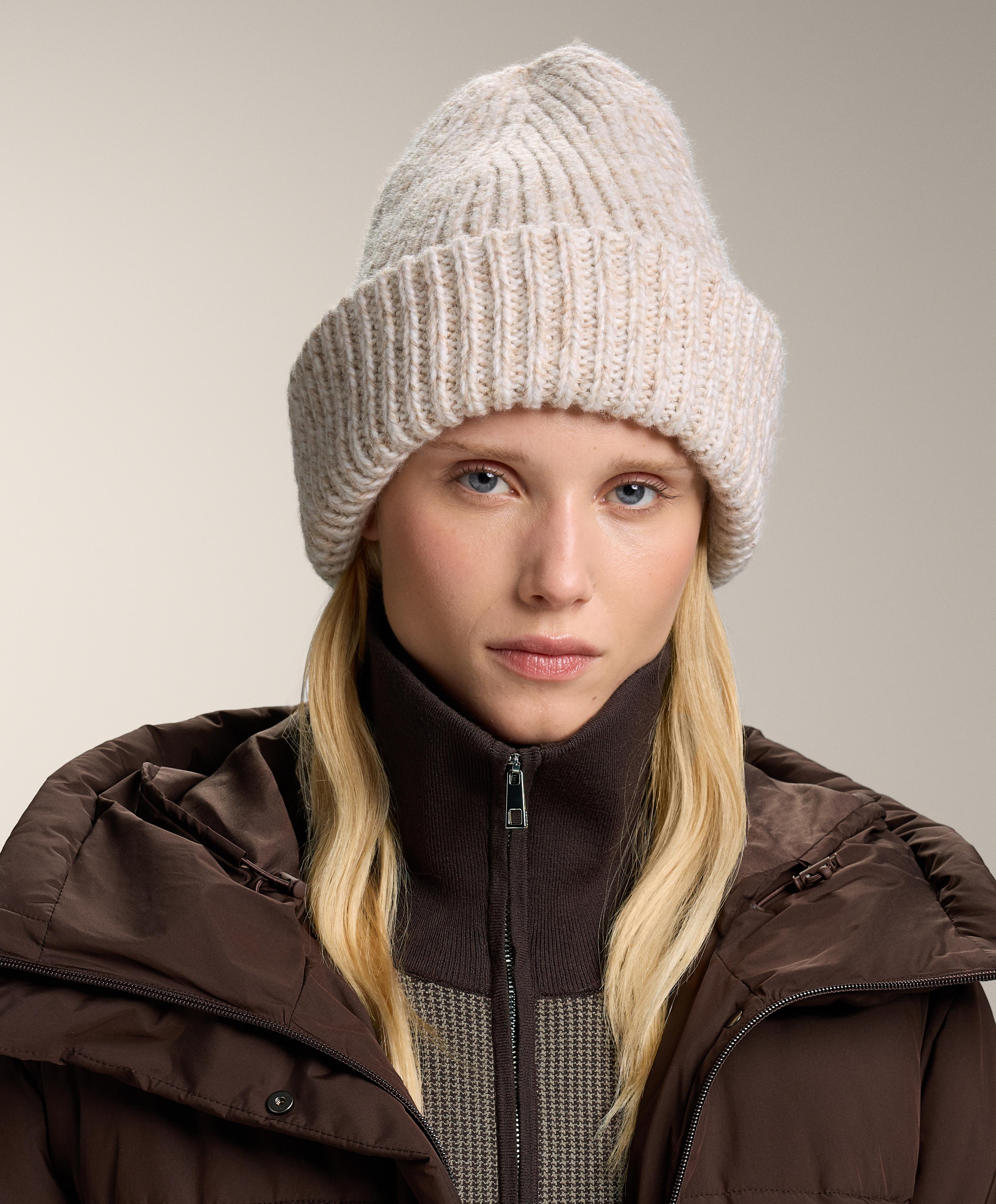 Πλεκτός σκούφος με νερά - Εκπτώσεις