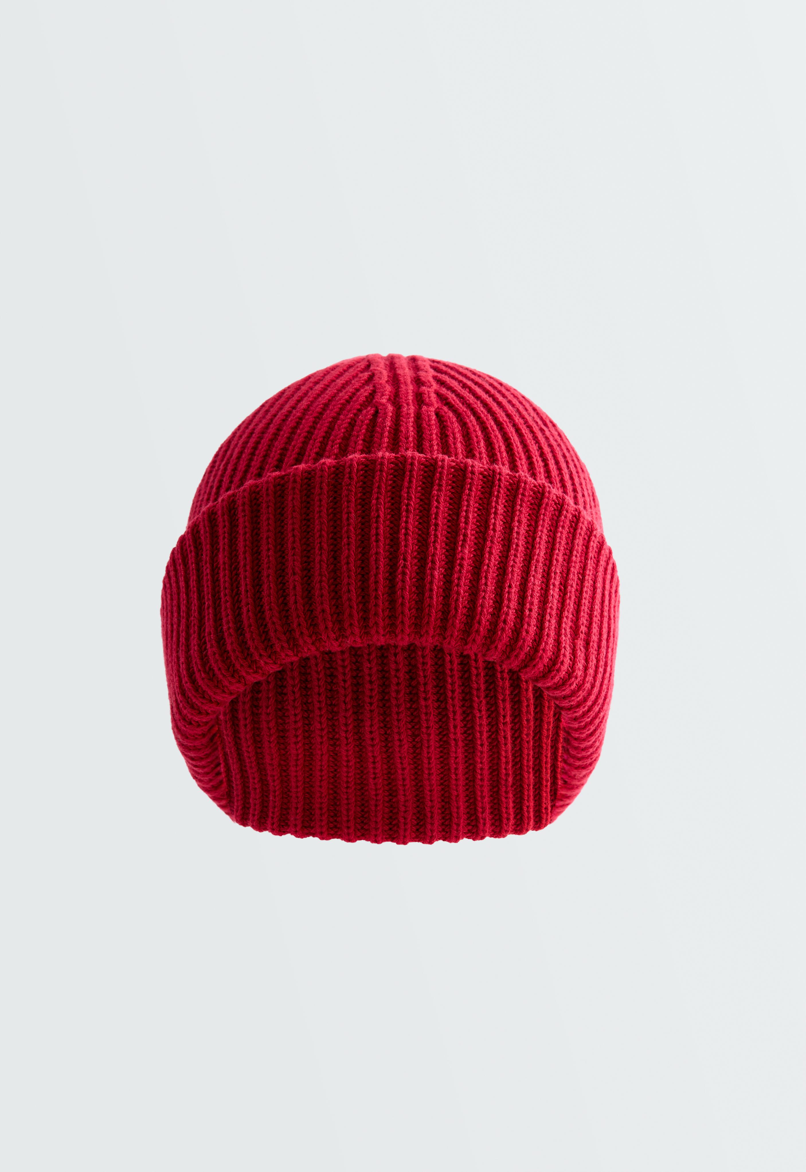 100% cotton ribbed beanie — CORDOVAN RED