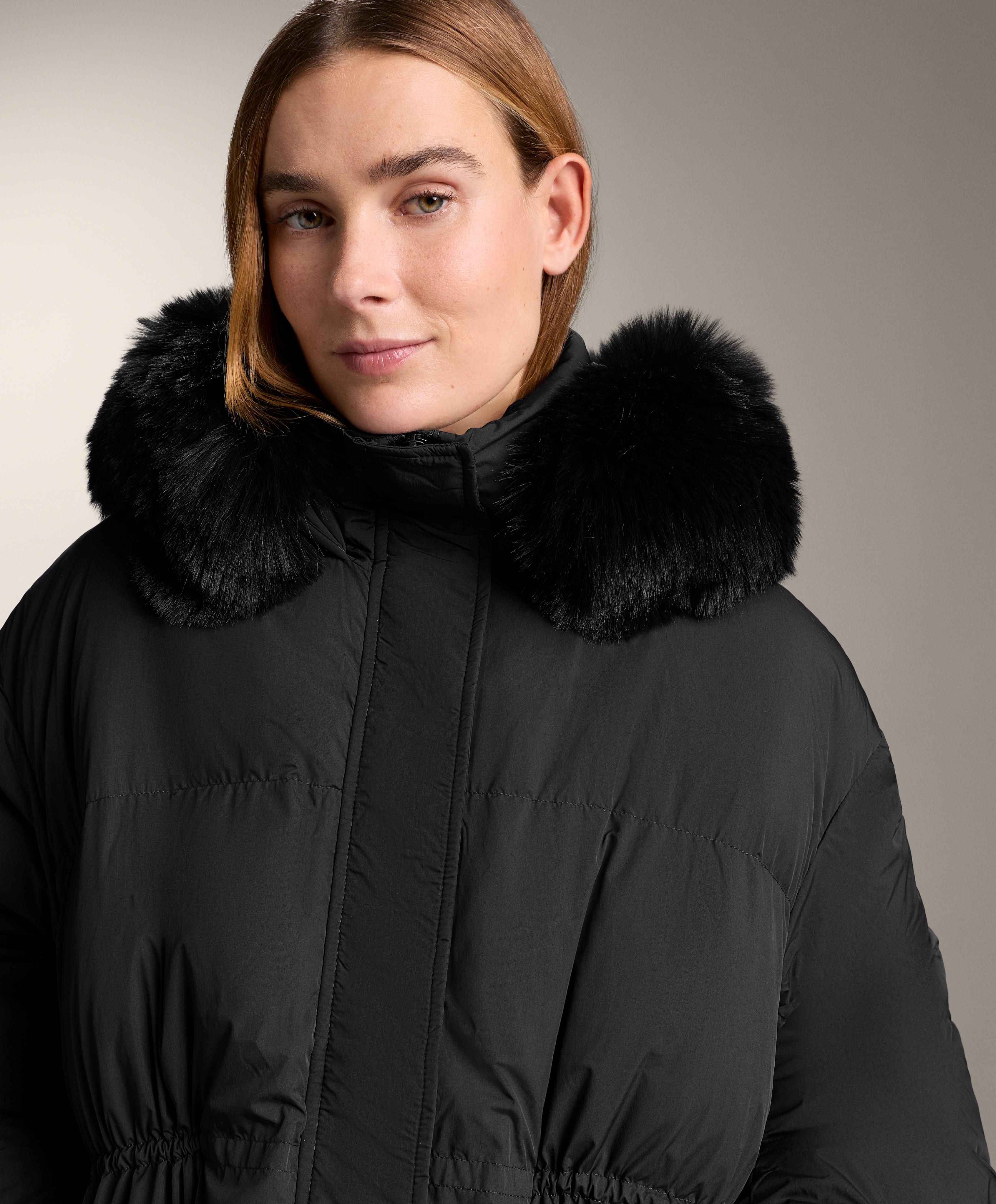 Short 100% down padded jacket — BLACK