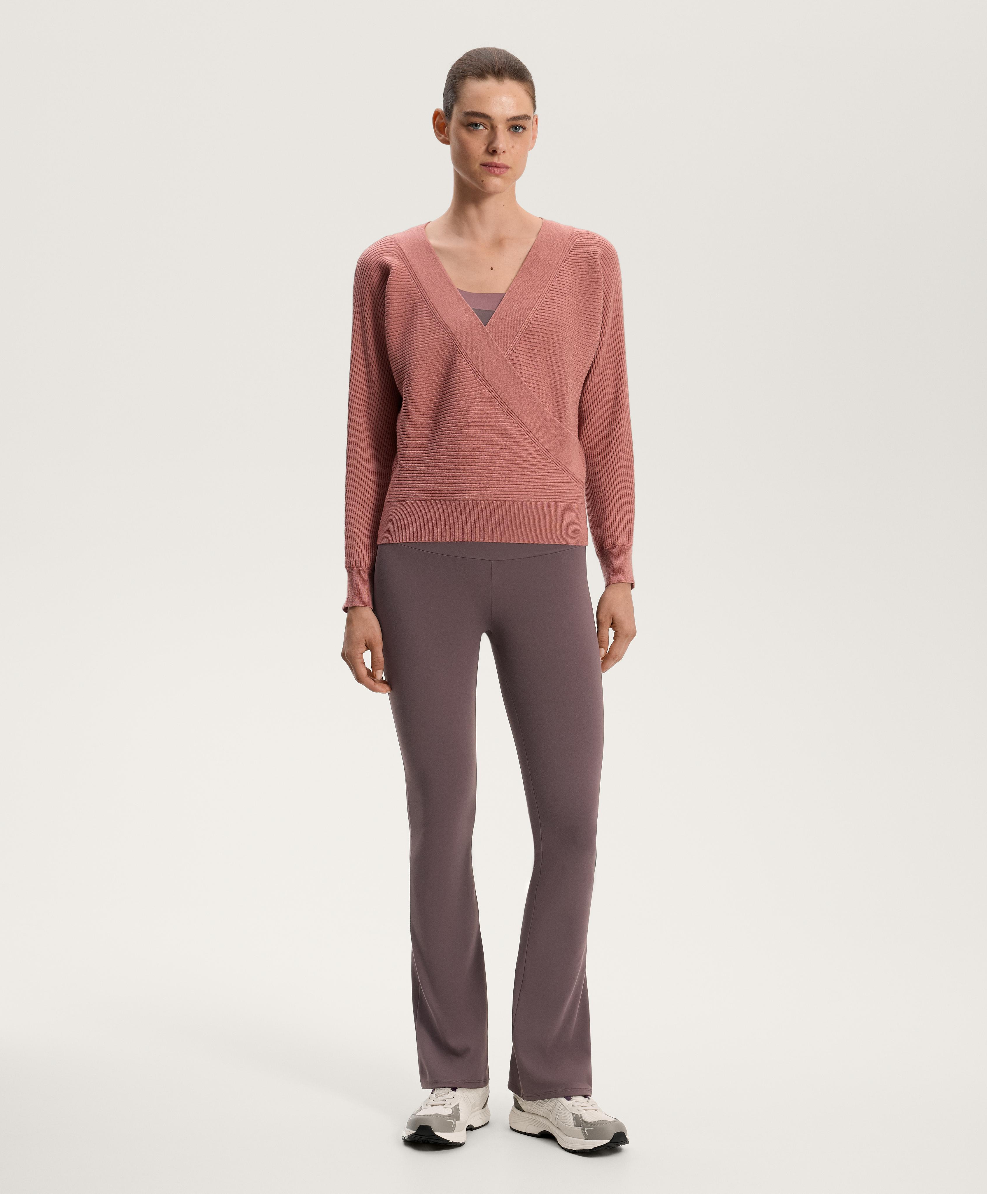 سترة محاكة مضلعة متقاطعة - تنزيلات