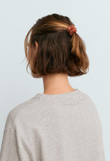 4 velvet Running scrunchies — ACID 2
