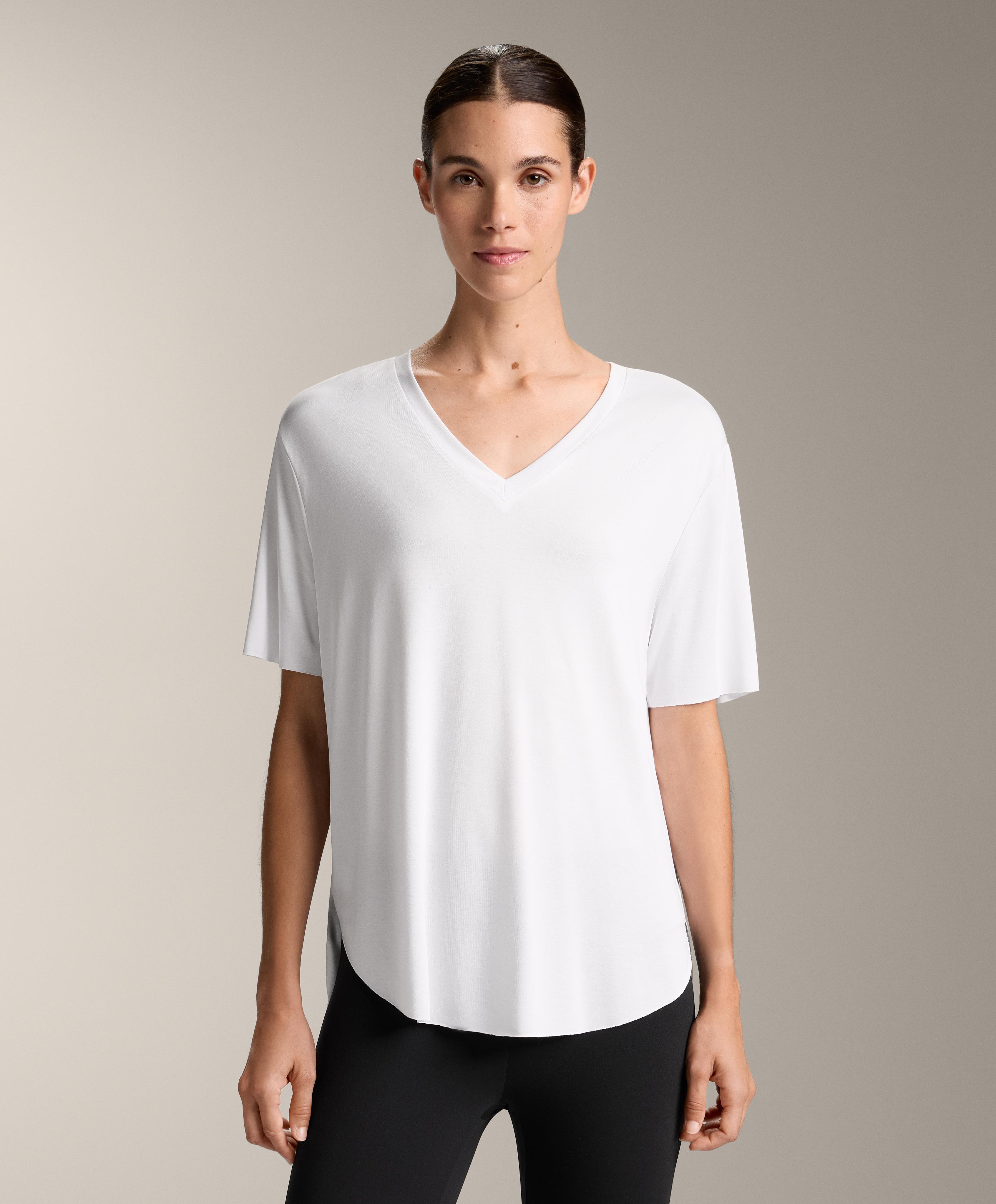T-shirt med V-udskæring i blanding med modal T-shirt med V-udskæring i blanding med modal