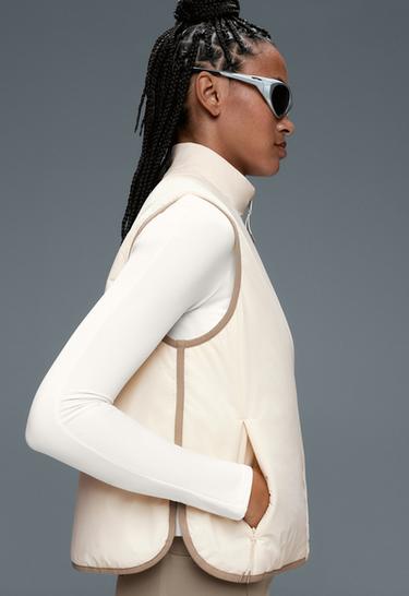 FELLEX® Volcanic technical padded gilet with piping — PALE ECRU 4