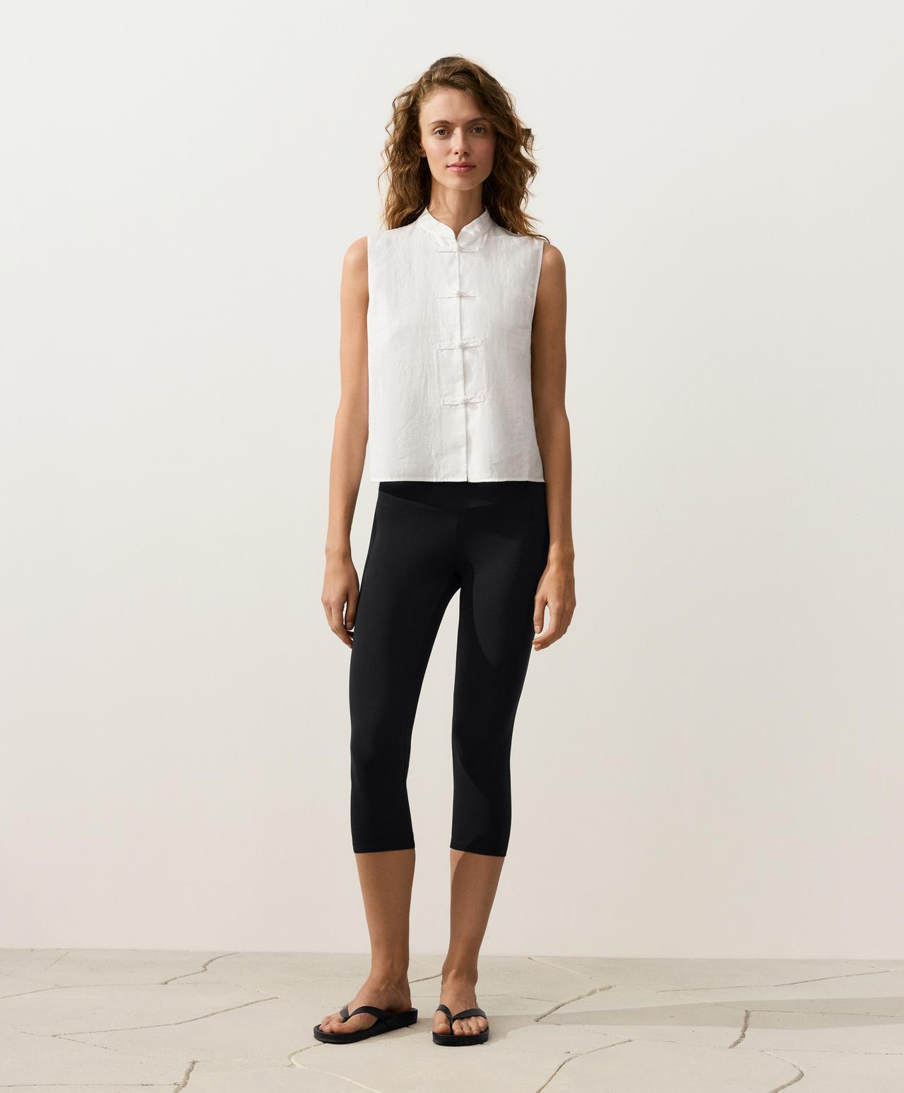 100% linen sleeveless stand-up collar shirt — WHITE