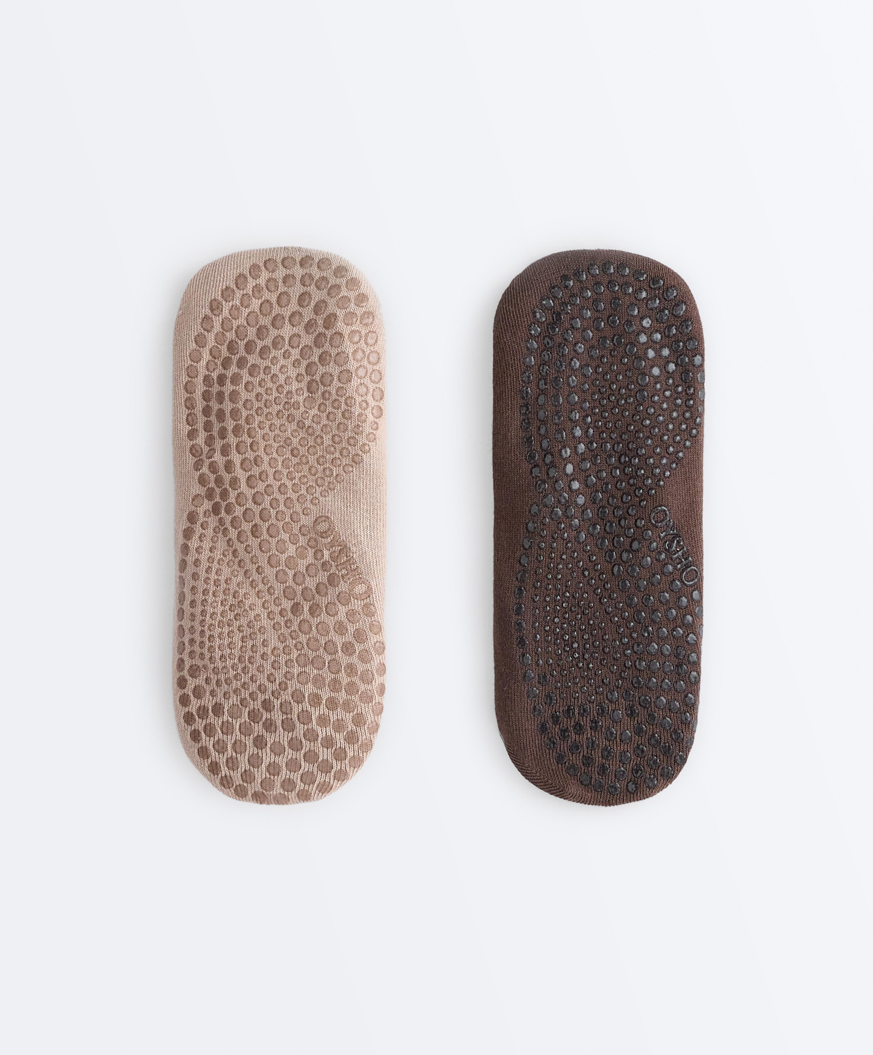 2 pairs of invisible cotton blend yoga and Pilates socks with crossover strap — CHOCOLATE      