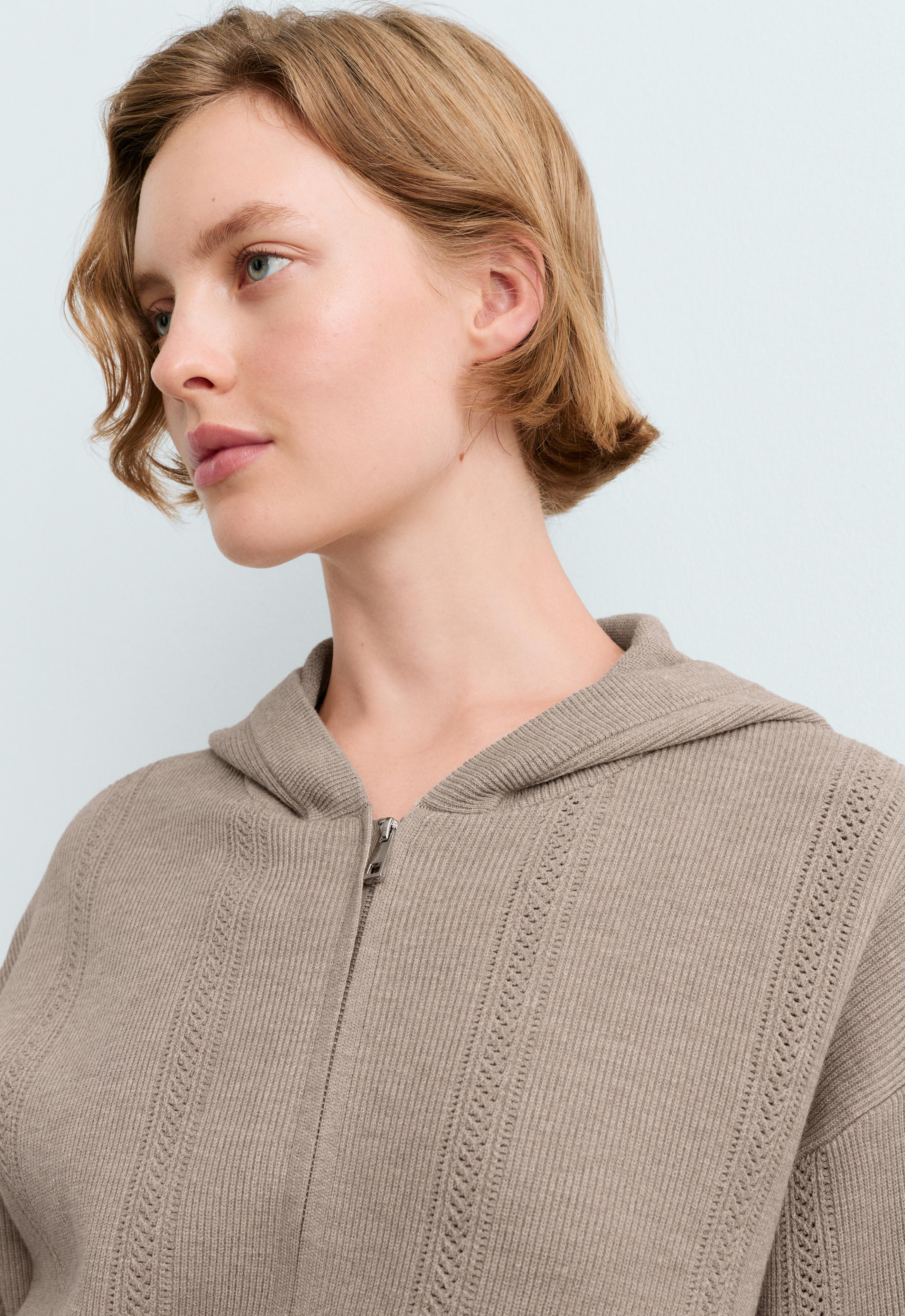 Open-knit hooded jacket Open-knit hooded jacket
