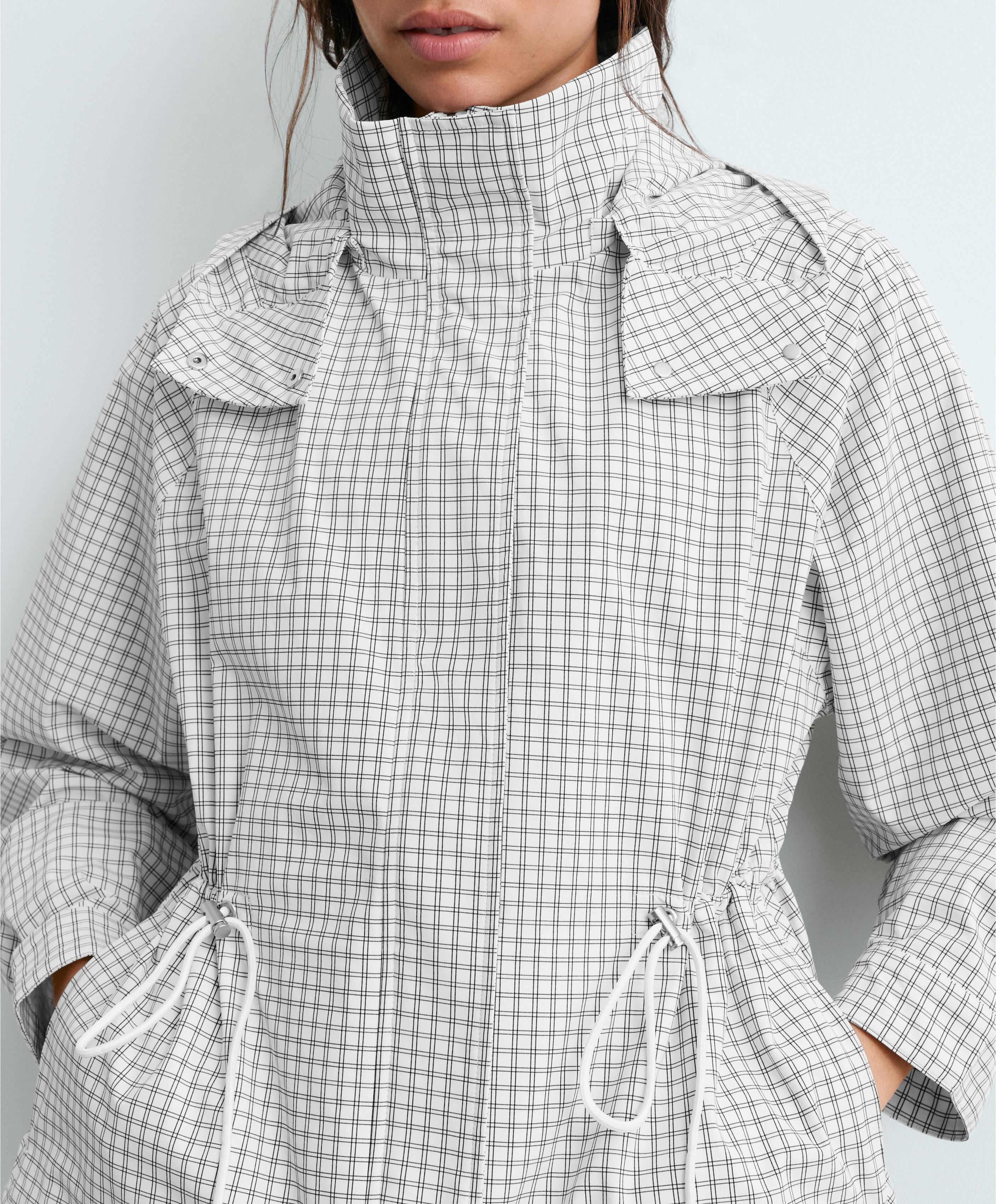 Extra lightweight 10k waterproof jacket — PALE ECRU