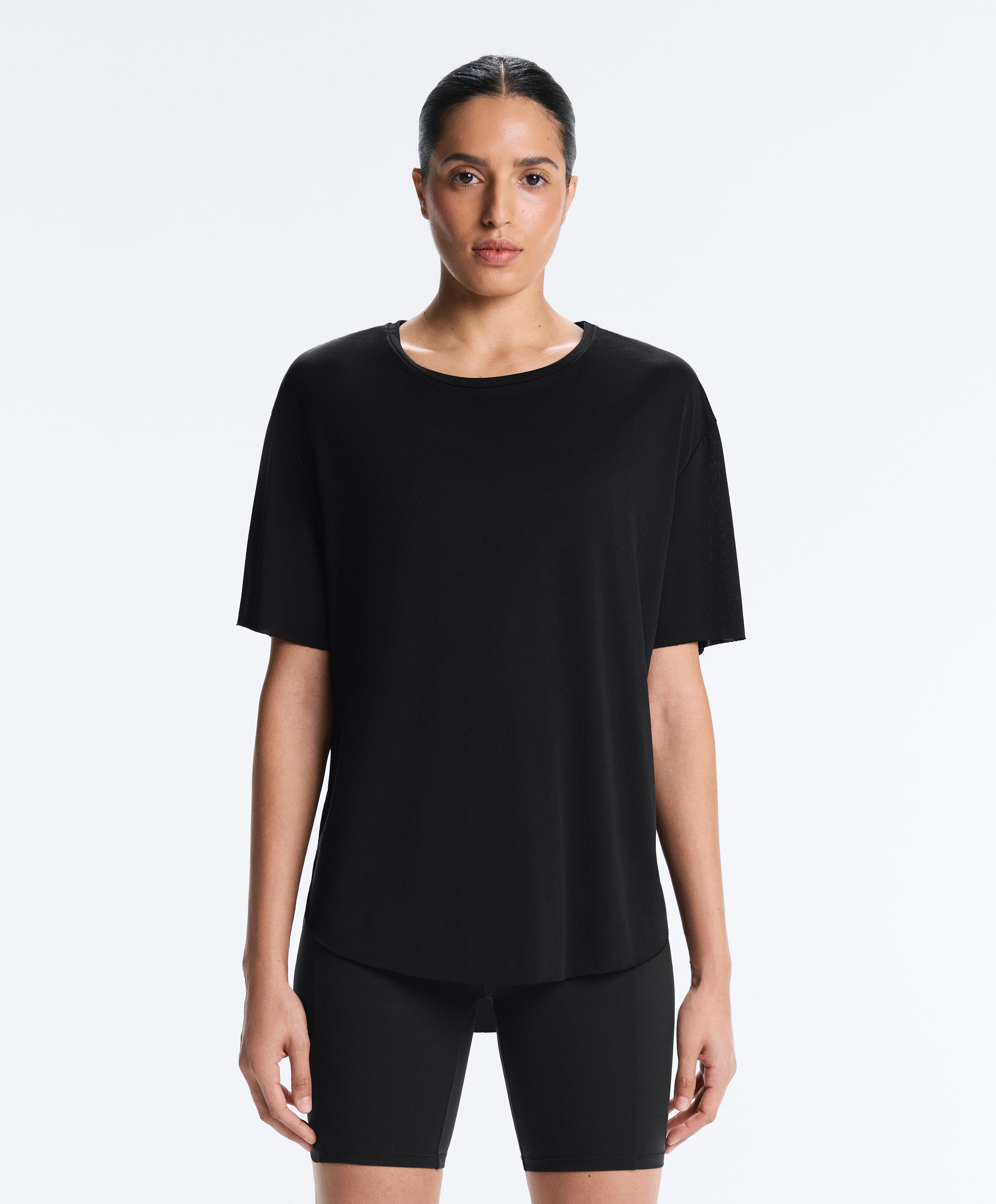 Modal blend short-sleeved T-shirt with rounded back hem — BLACK