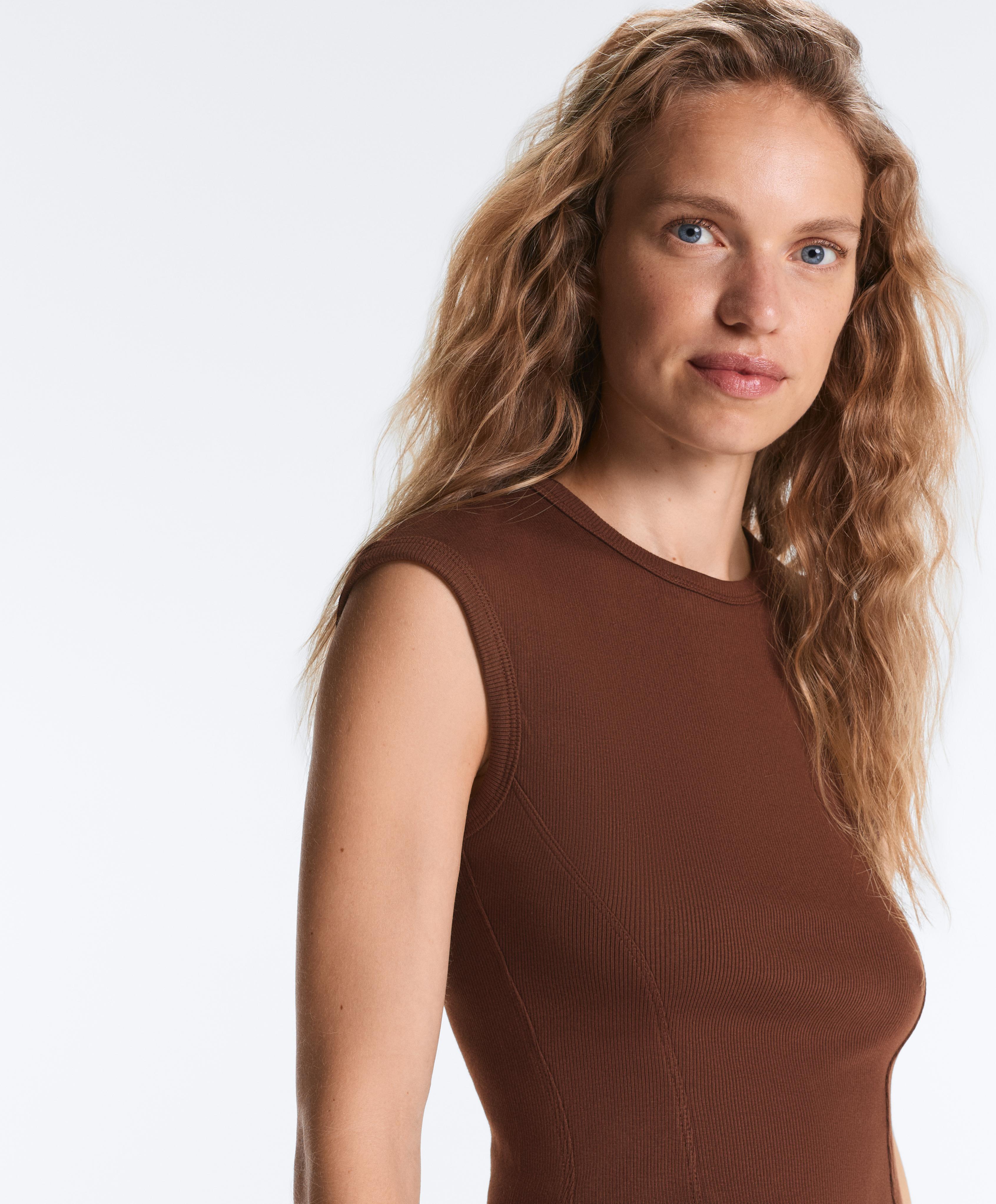 Short-sleeved rib top with cotton and modal — COFFEE
