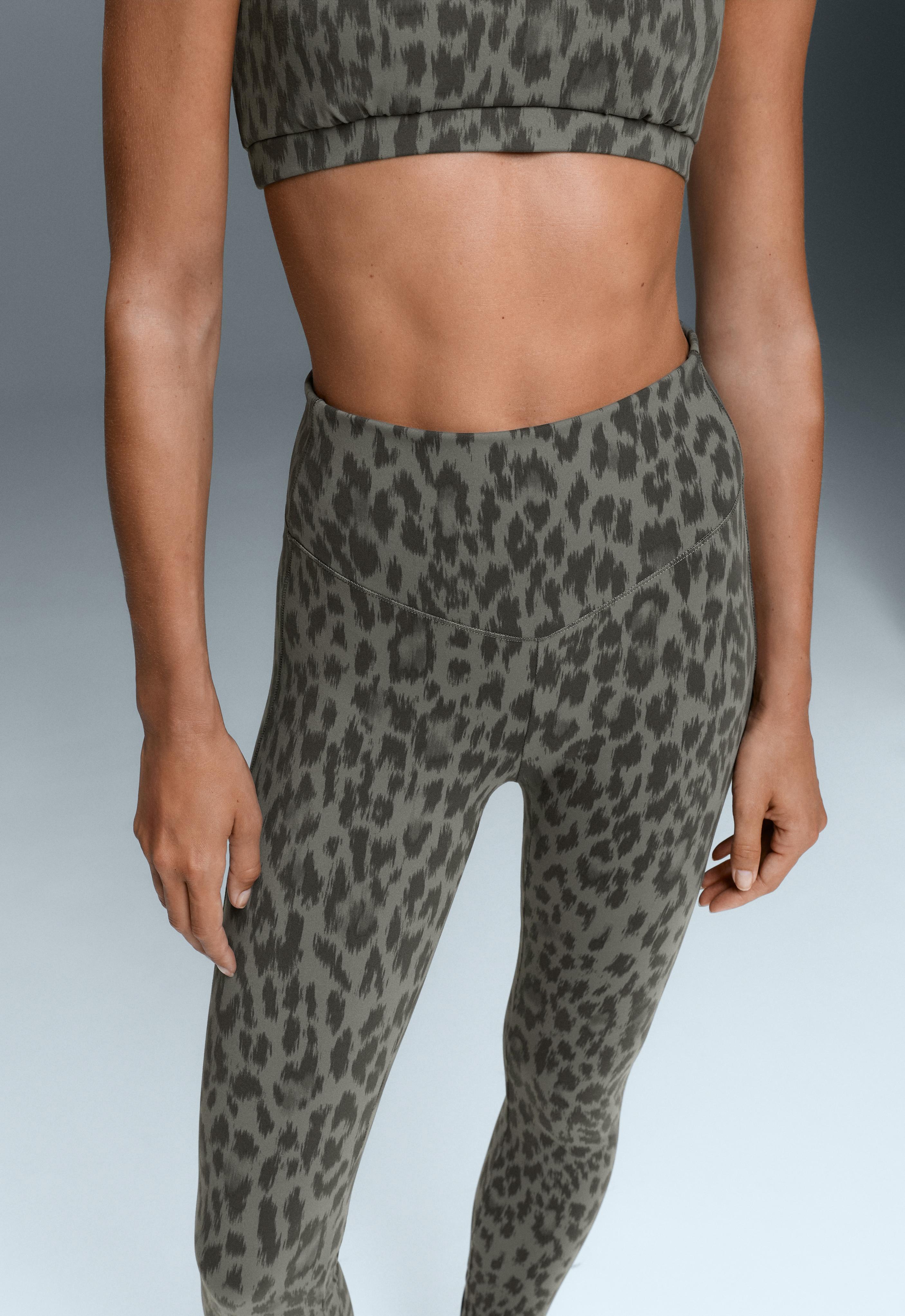 Evermove high-rise leopard ankle-length leggings
