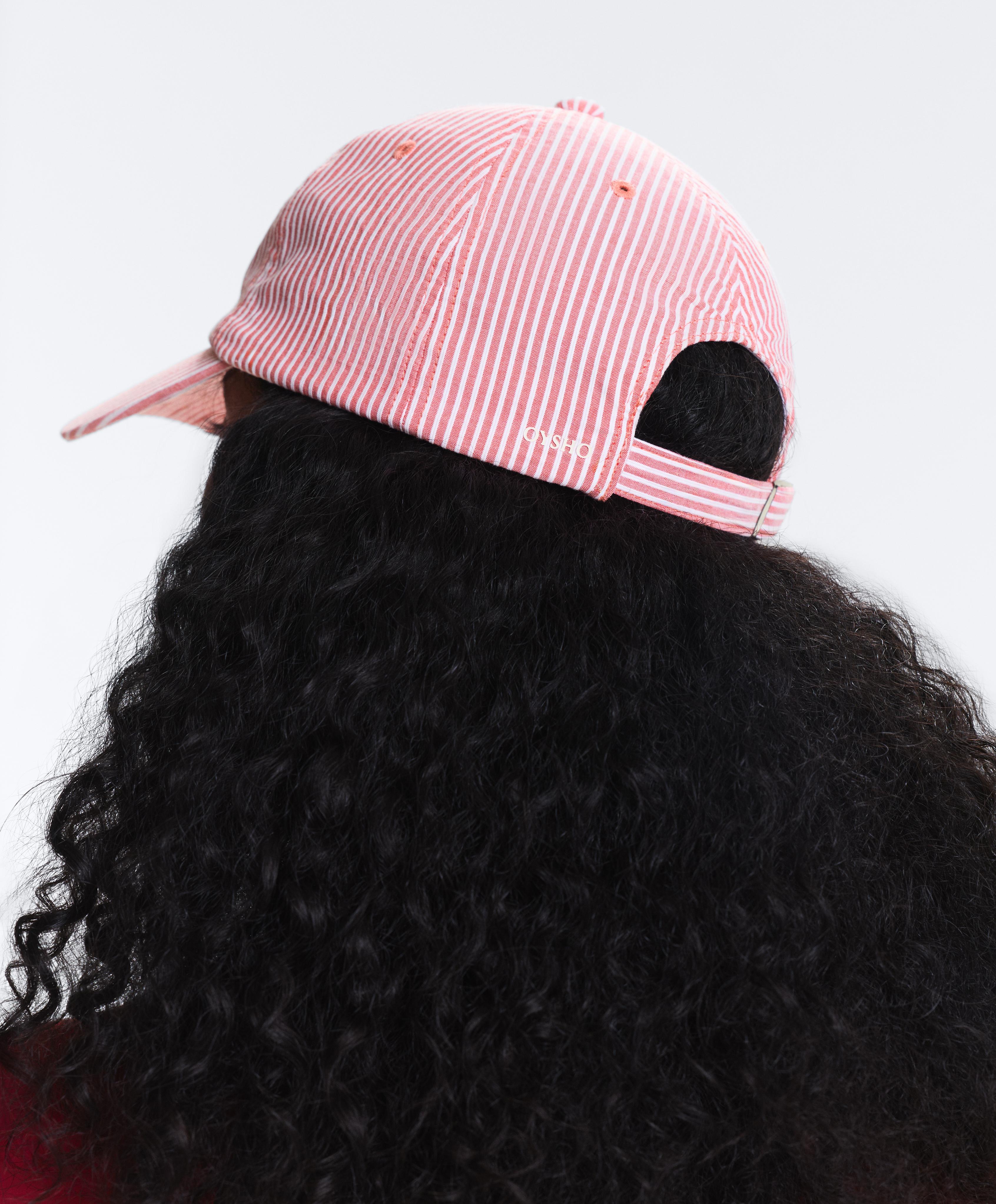 100% cotton striped cap — RED