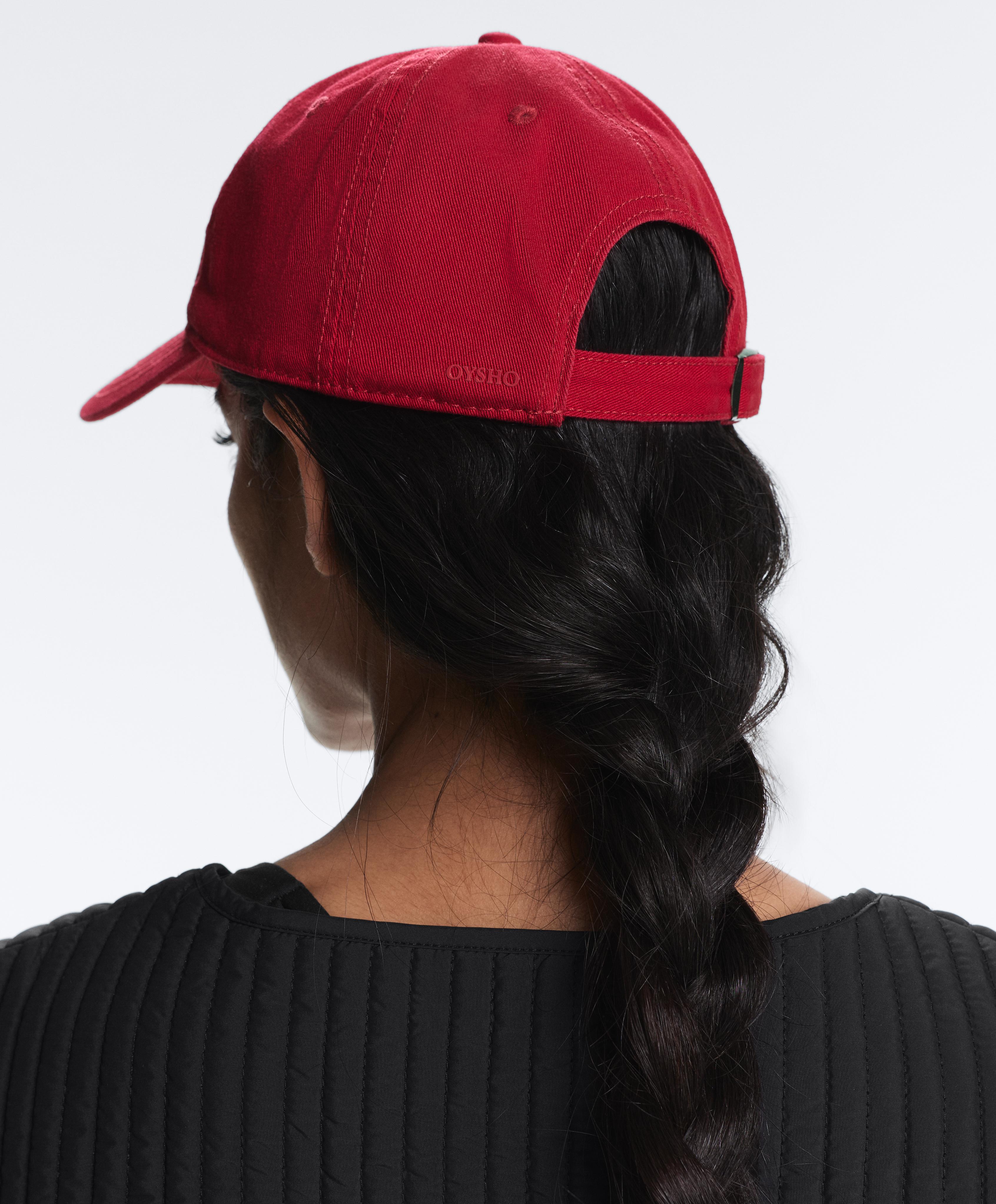 Washed-effect 100% cotton cap — BRIGHT RED
