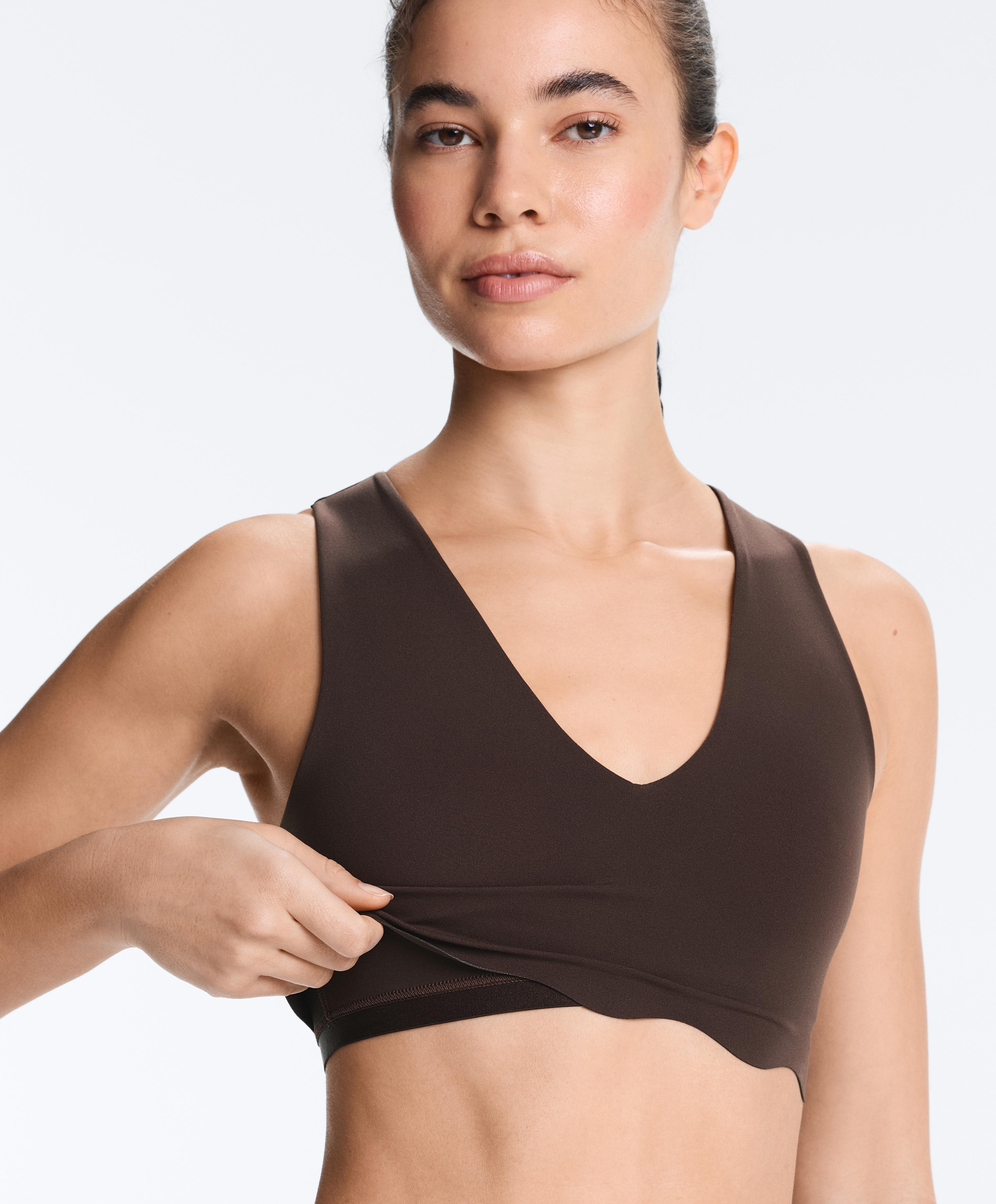 Wavy medium-support compressive sports bra — DARK REDDISH‑BROWN