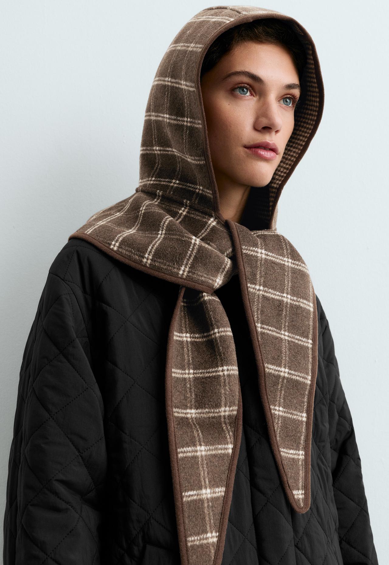 Reversible check hood — TAN