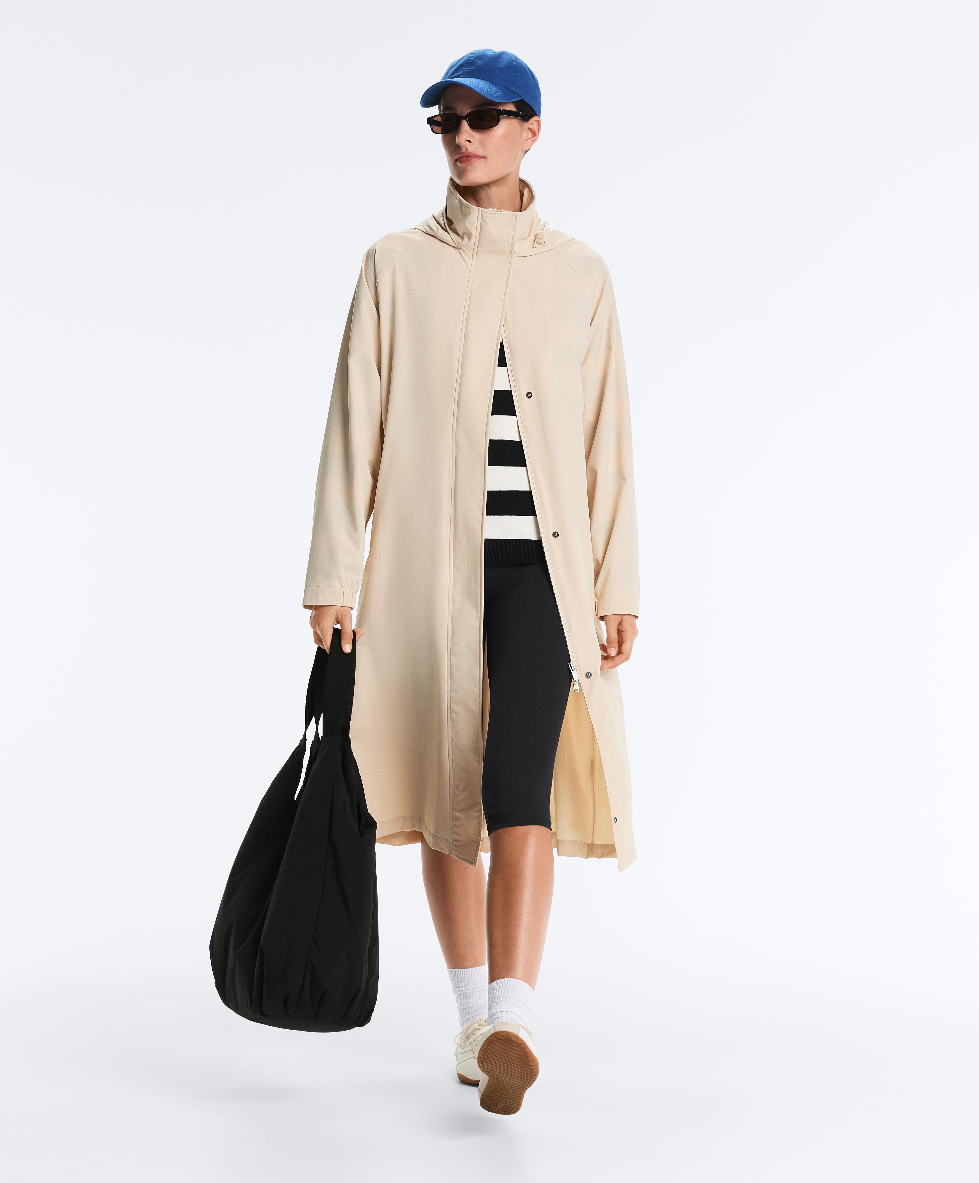 Long extra lightweight 10k waterproof jacket — PALE BEIGE