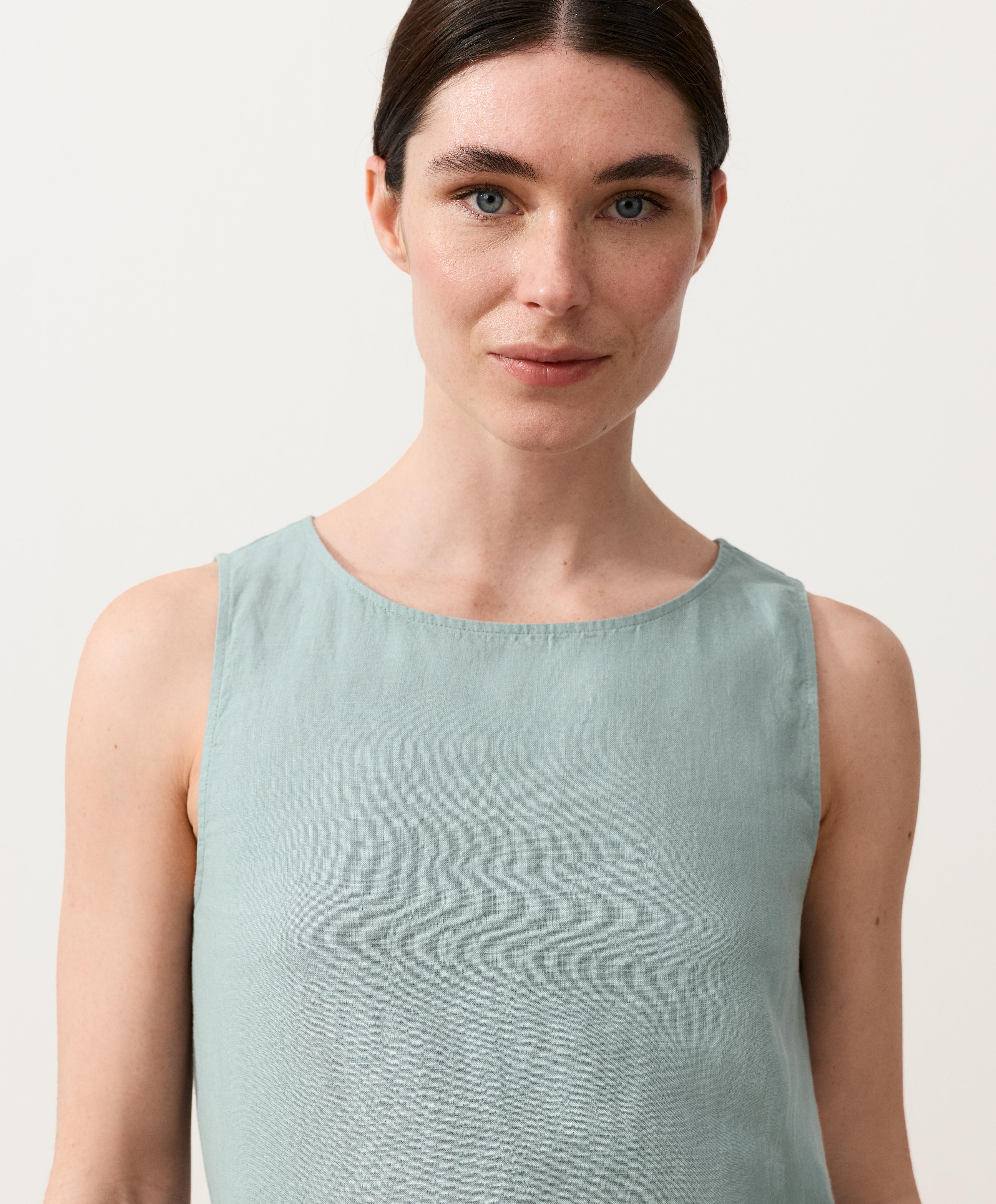 Top sin mangas con pañuelo 100% lino Top sin mangas con pañuelo 100% lino