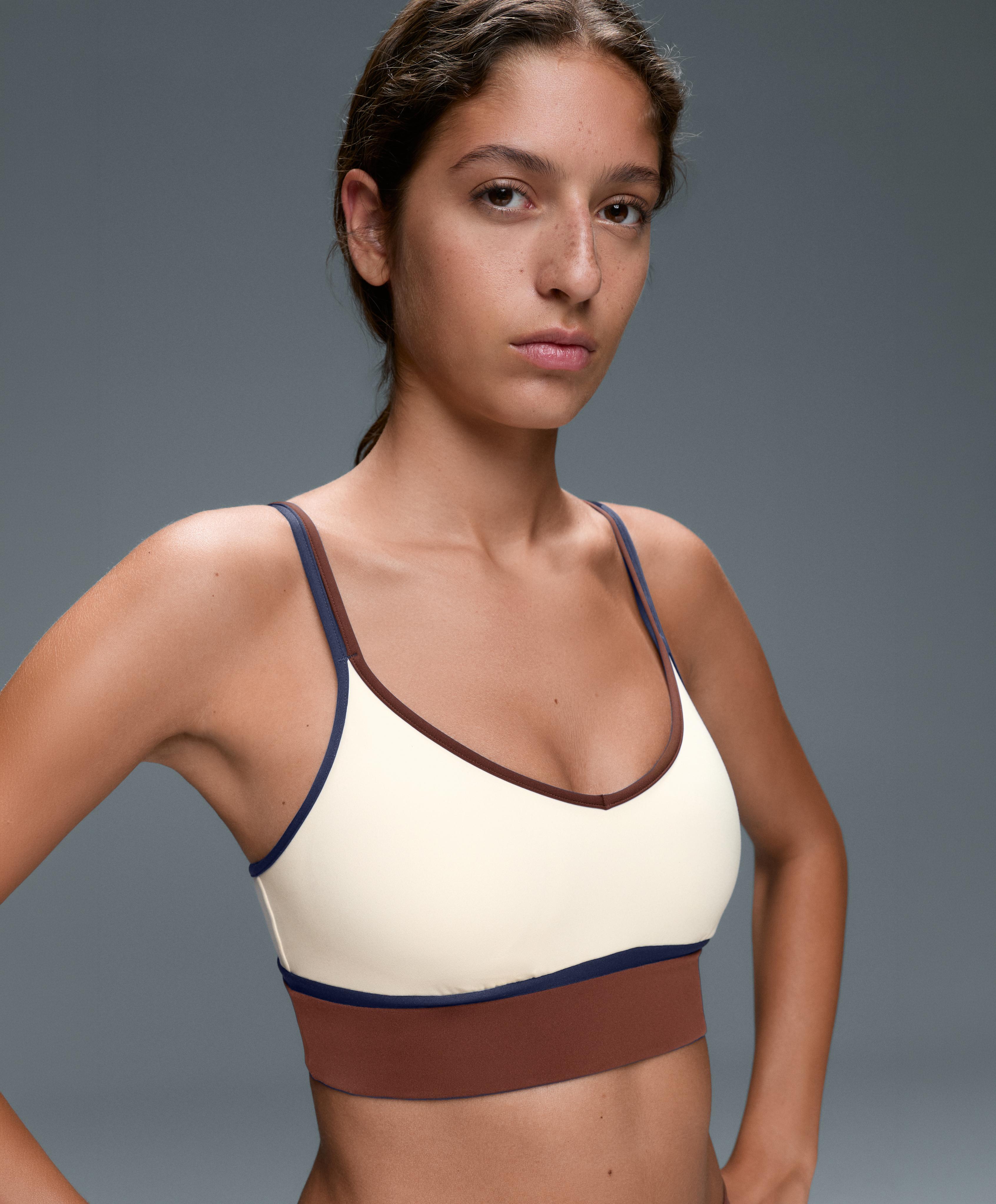 Contrast colour block medium-support Comfortlux sports bra — PALE ECRU