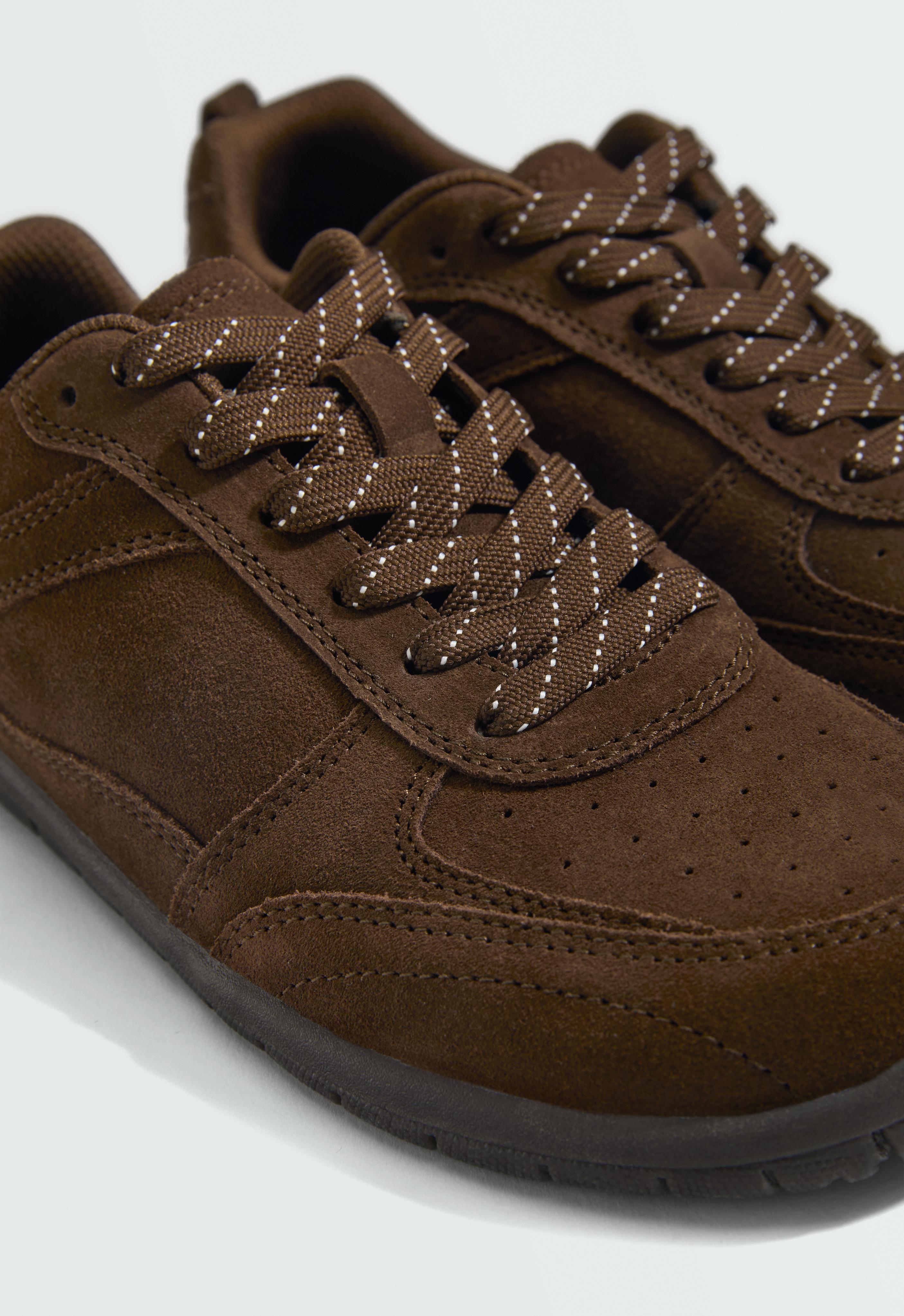 Multi-activity suede barefoot trainers