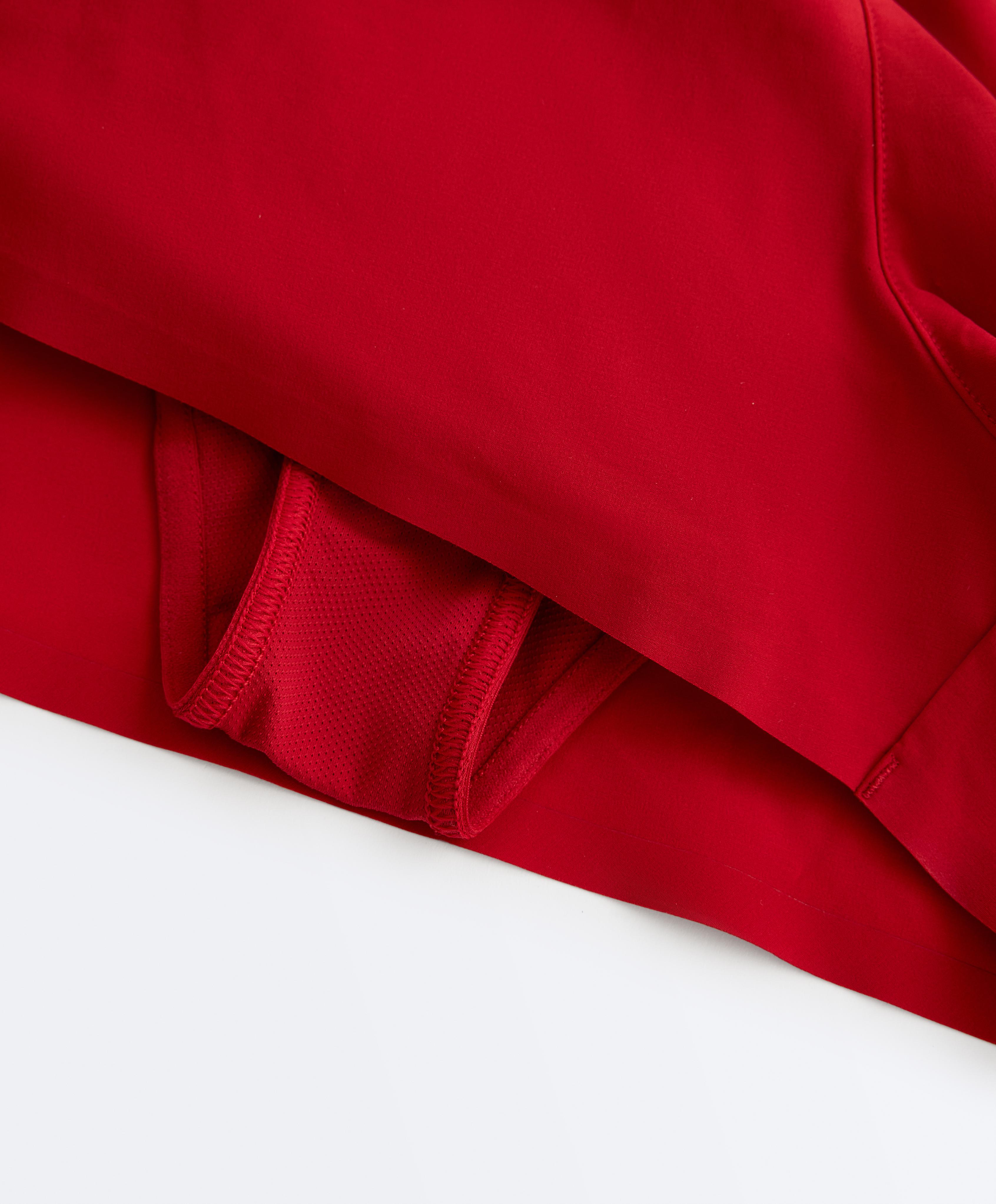 6cm low-rise technical shorts — STRONG RED