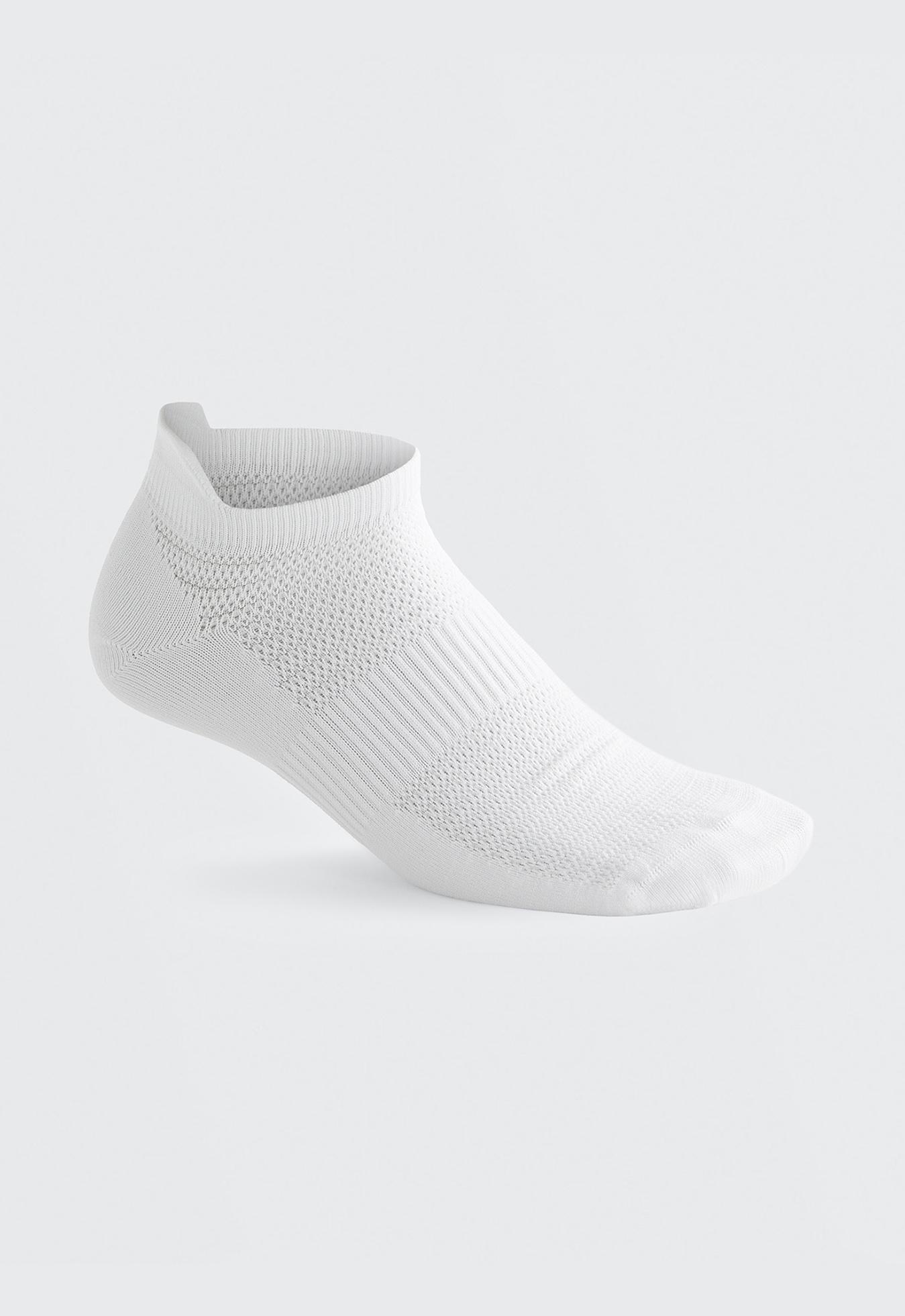 3 pairs of cotton blend sports sneaker socks with heel tab — WHITE