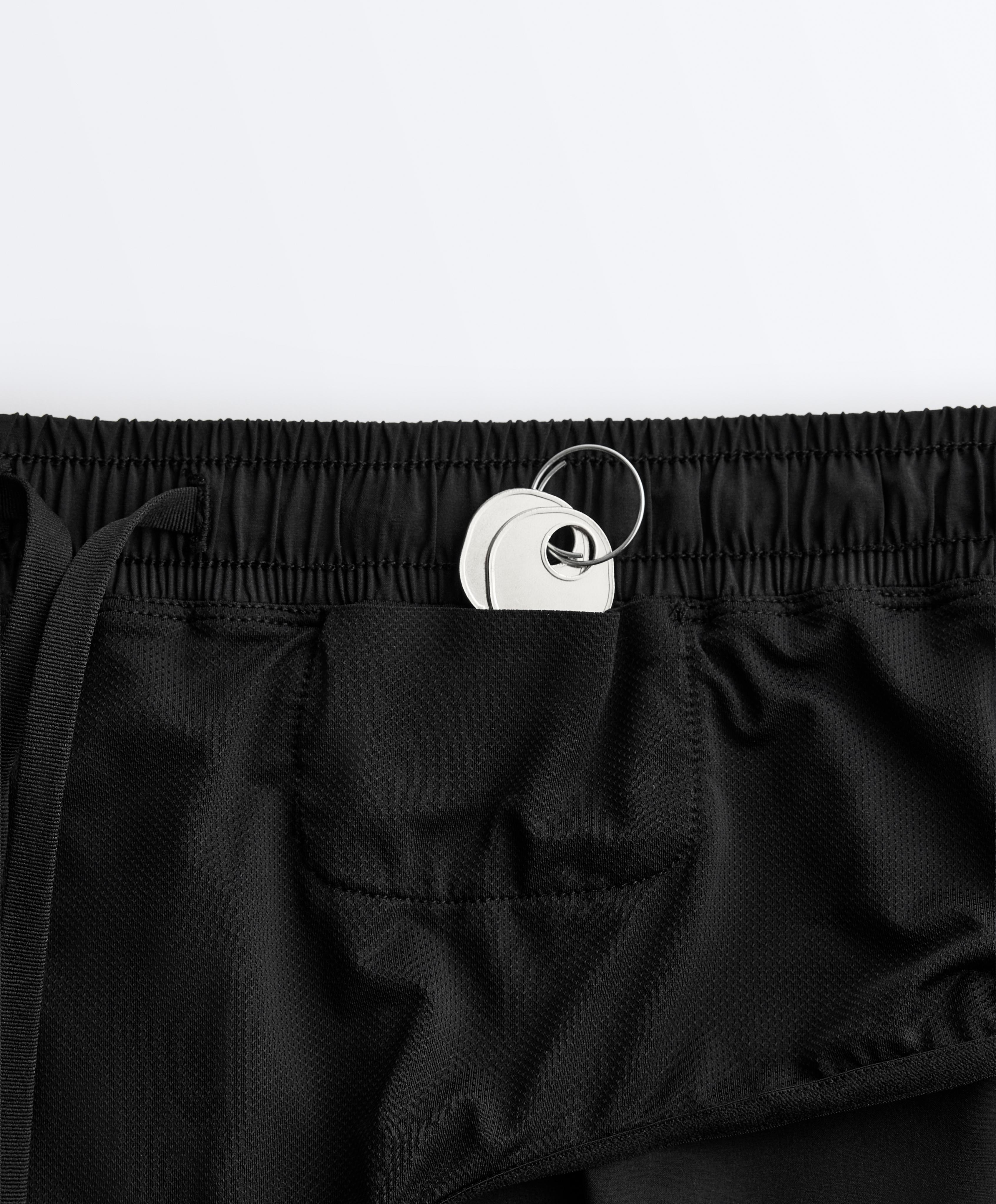 6cm mid-rise technical shorts — BLACK