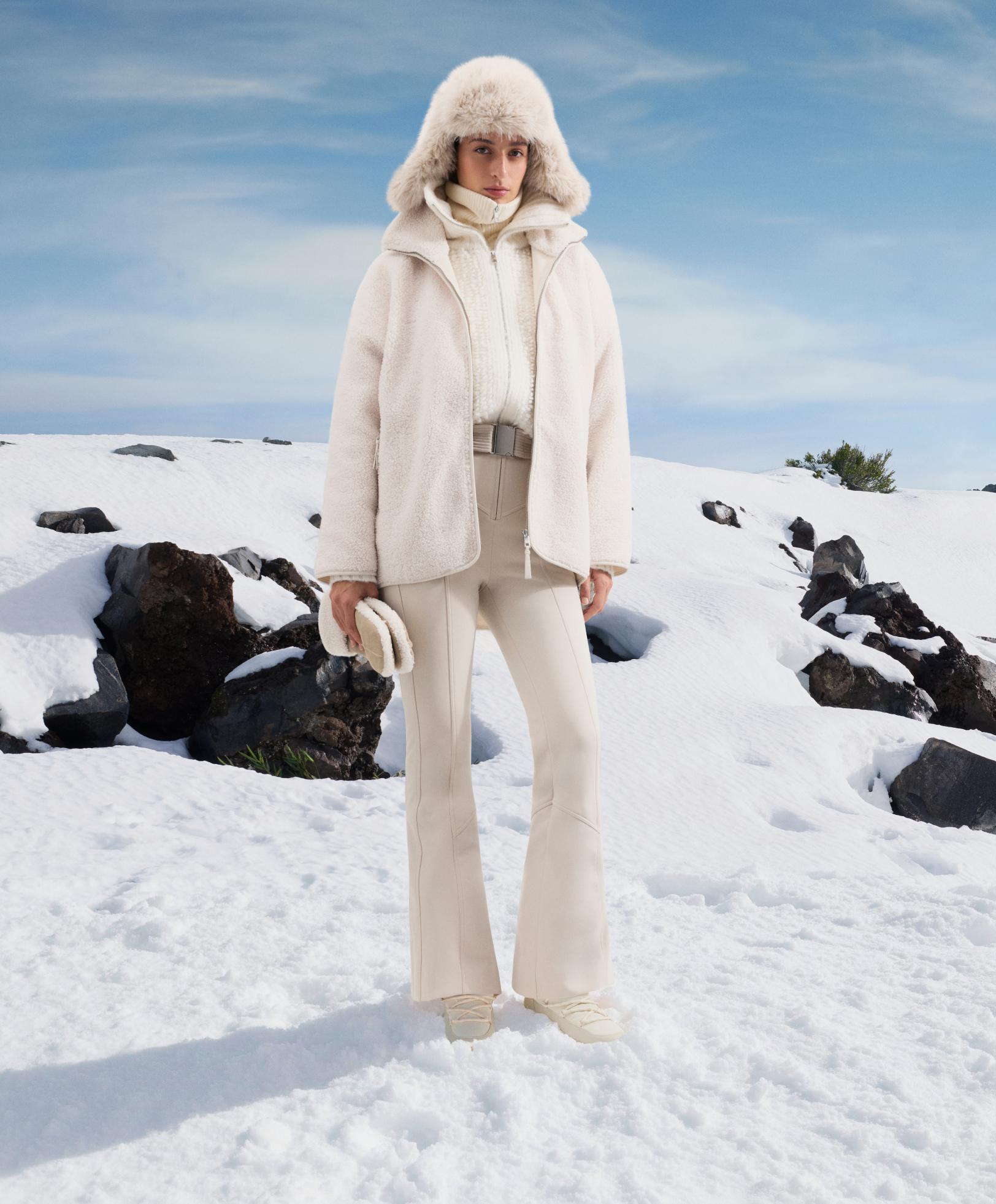 Water-resistant high-rise flare stretch SKI trousers — PALE MINK