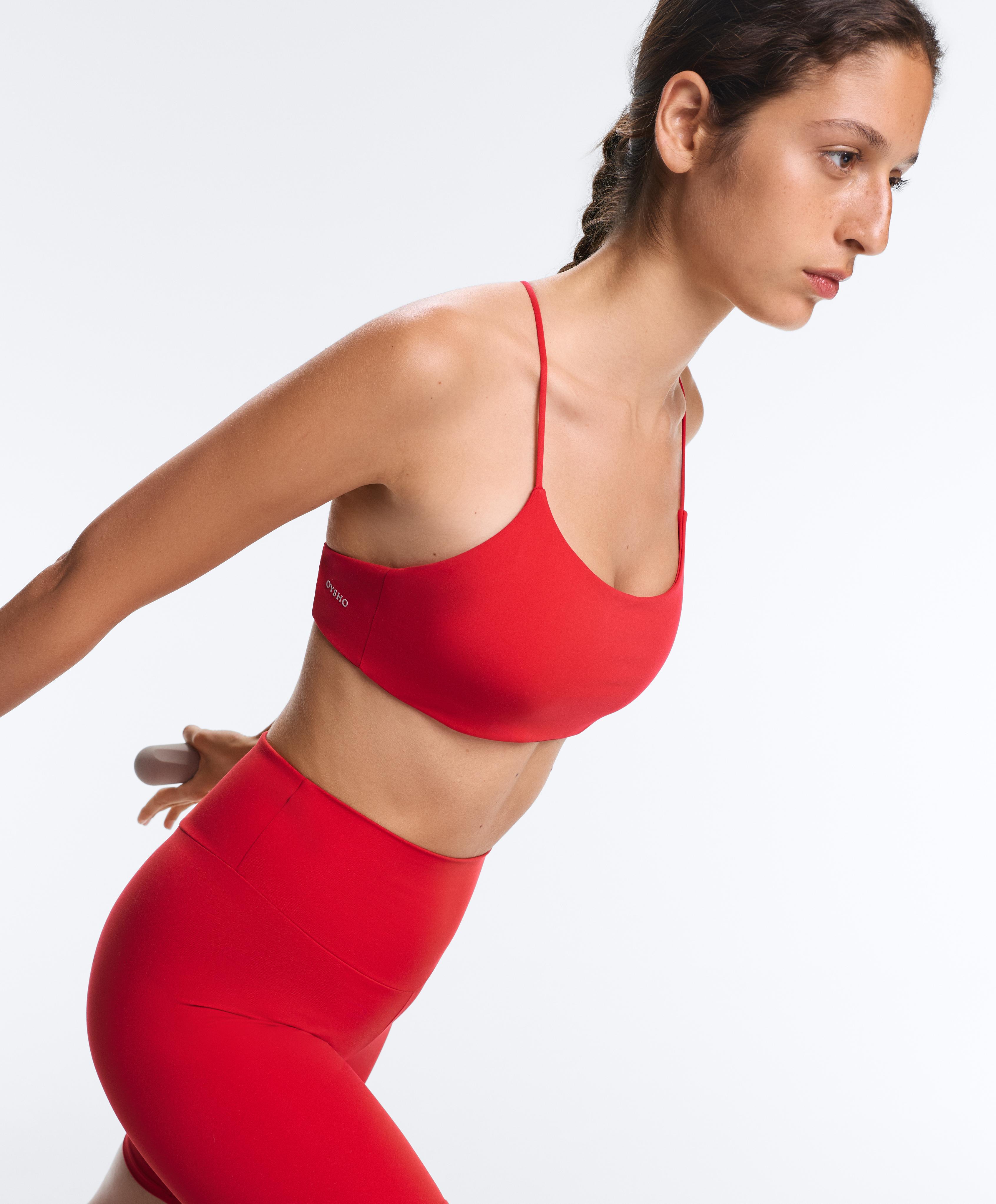 Low-support Comfortlux crossover sports bra — STRONG RED