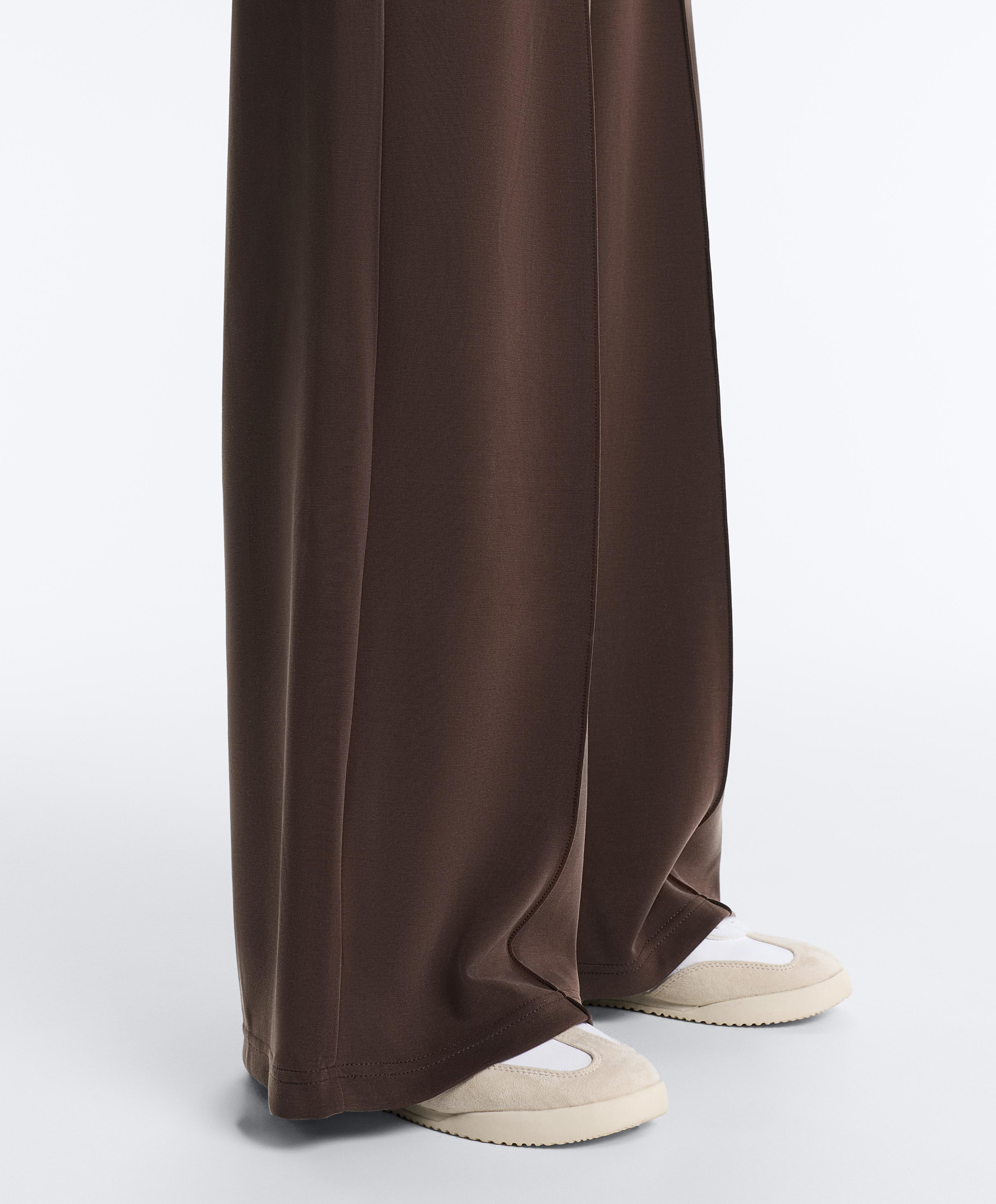 Straight-leg trousers with modal and crease — BROWN