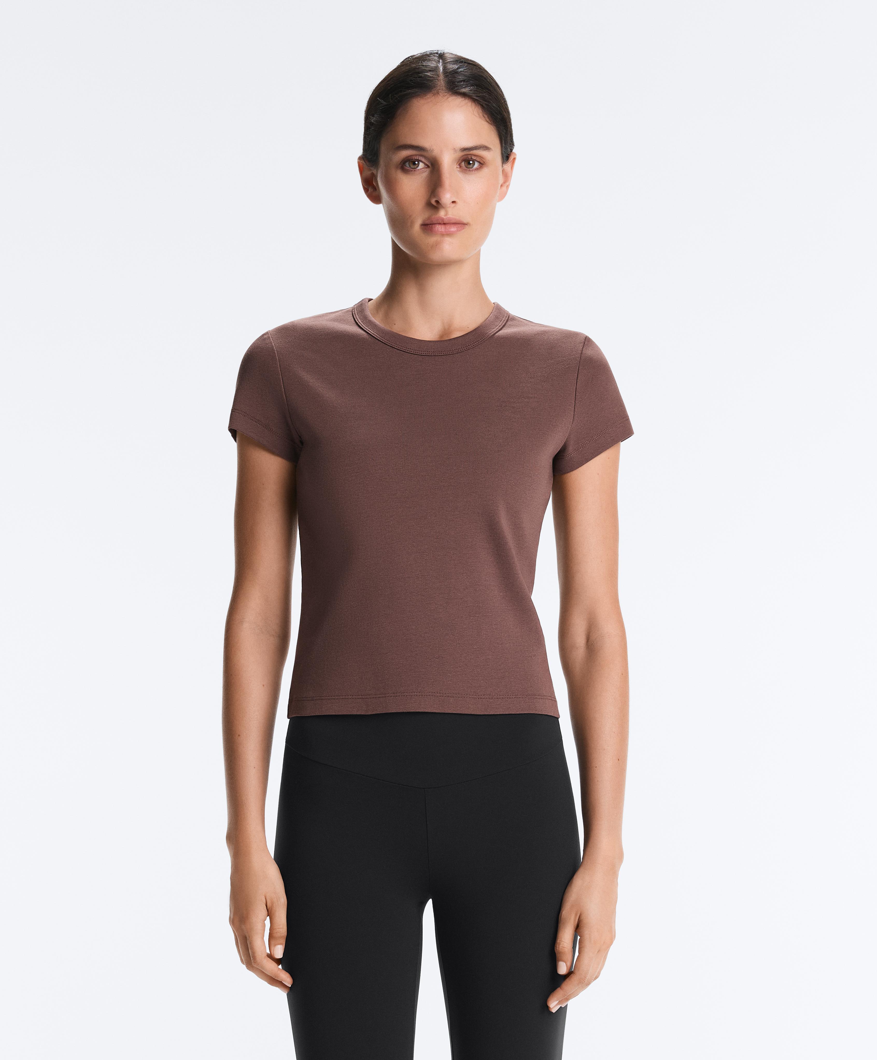 Fitted short sleeve rib T-shirt in cotton blend — MID-BROWN