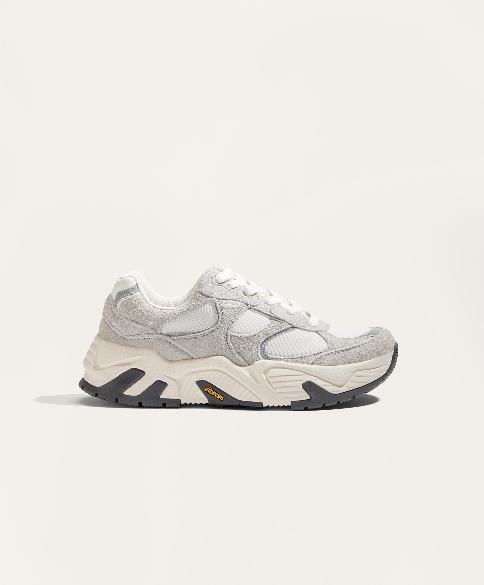 Vibram® XS TREK trainers