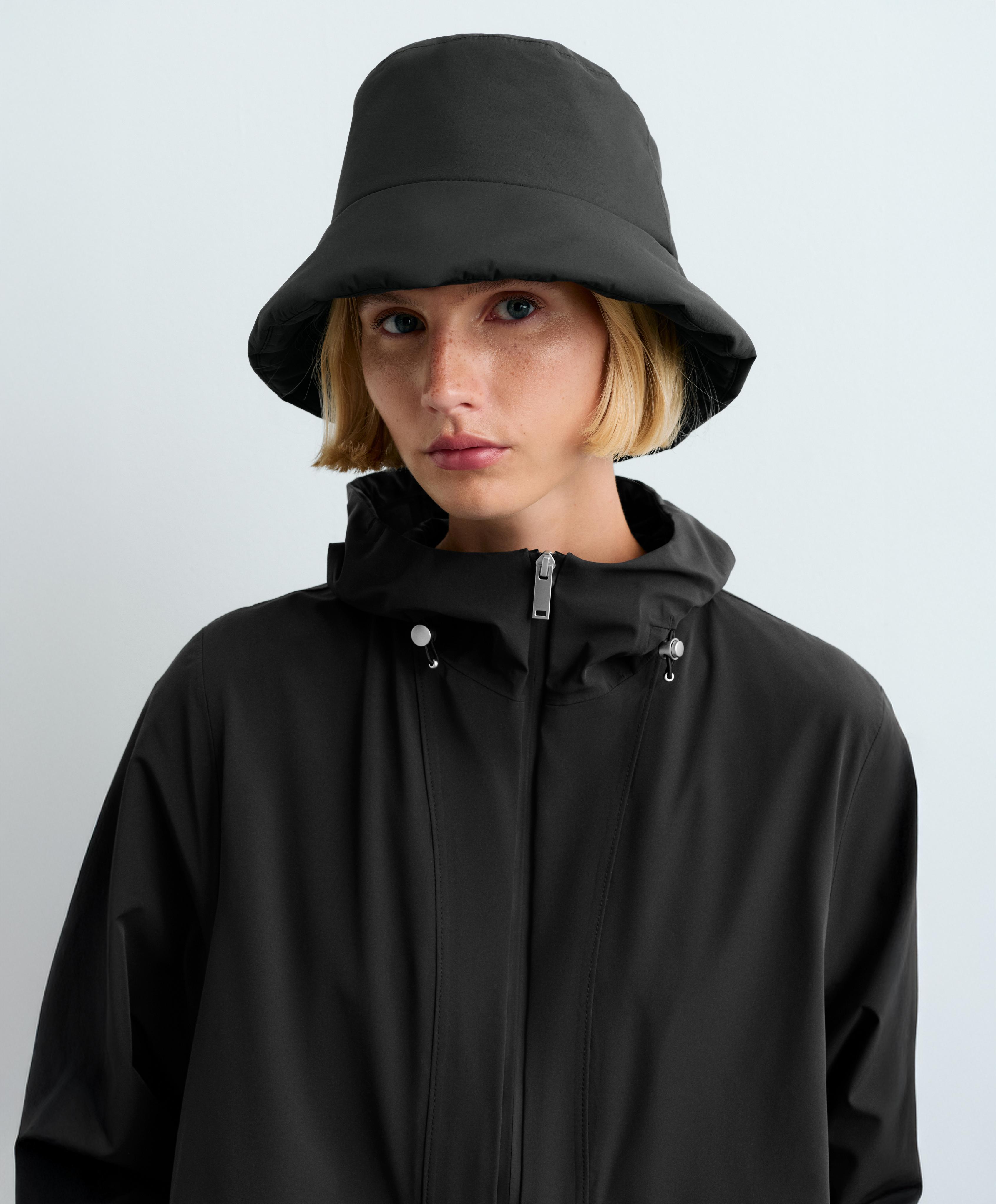 10K waterproof quilted bucket hat — BLACK