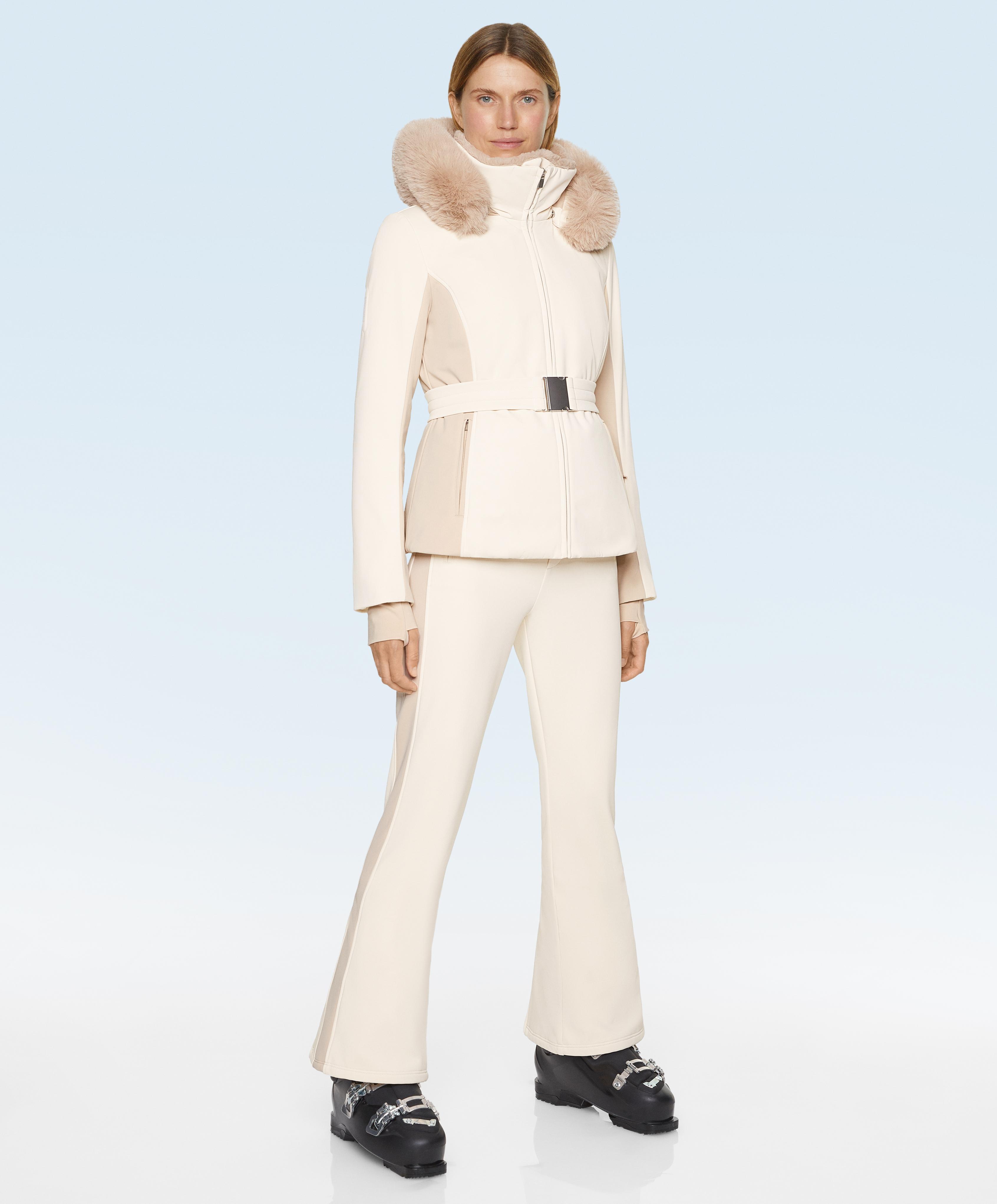 Ecru ski total look