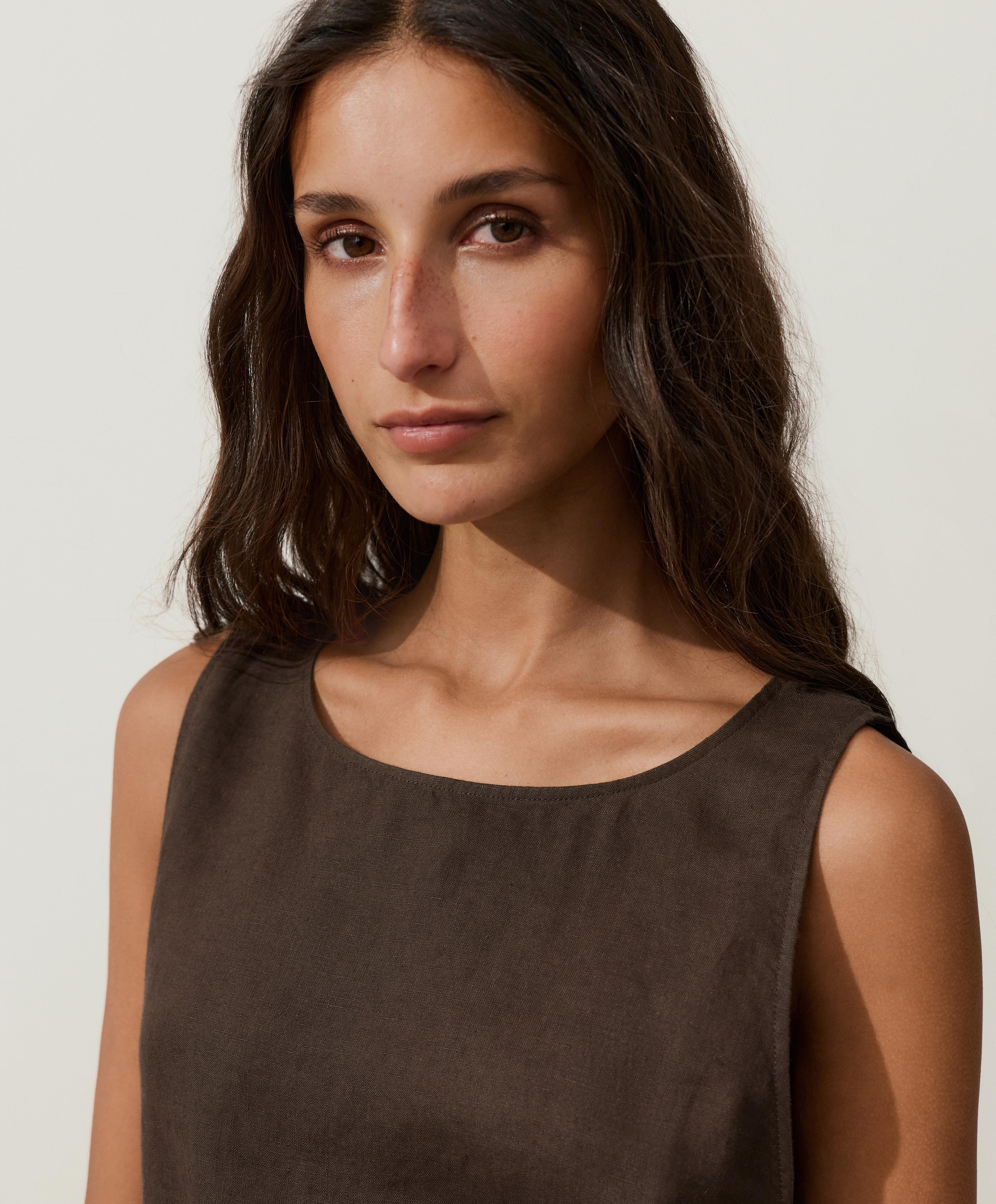 Sleeveless top with 100% linen scarf — DARK BROWN