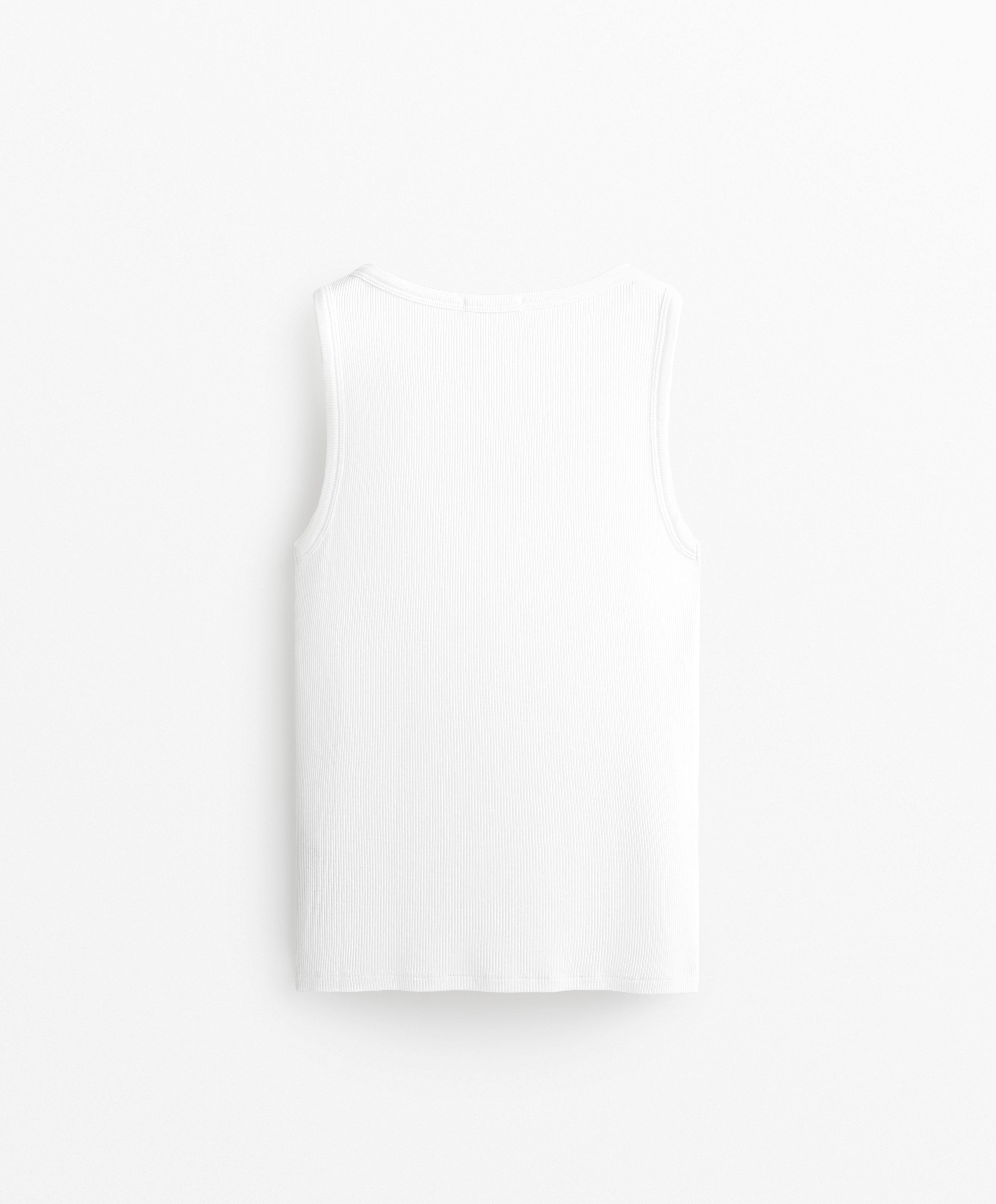 Sleeveless buttoned top with cotton and modal