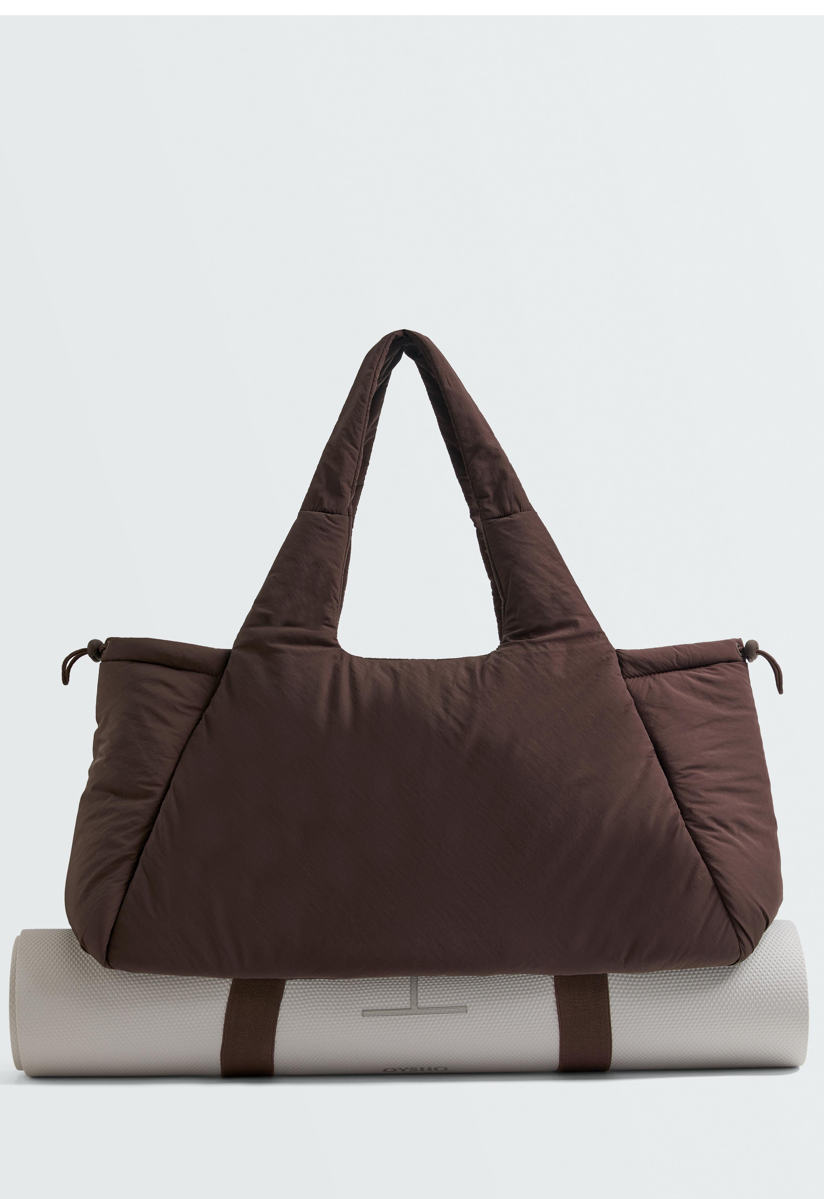 Padded sports bag — BROWN